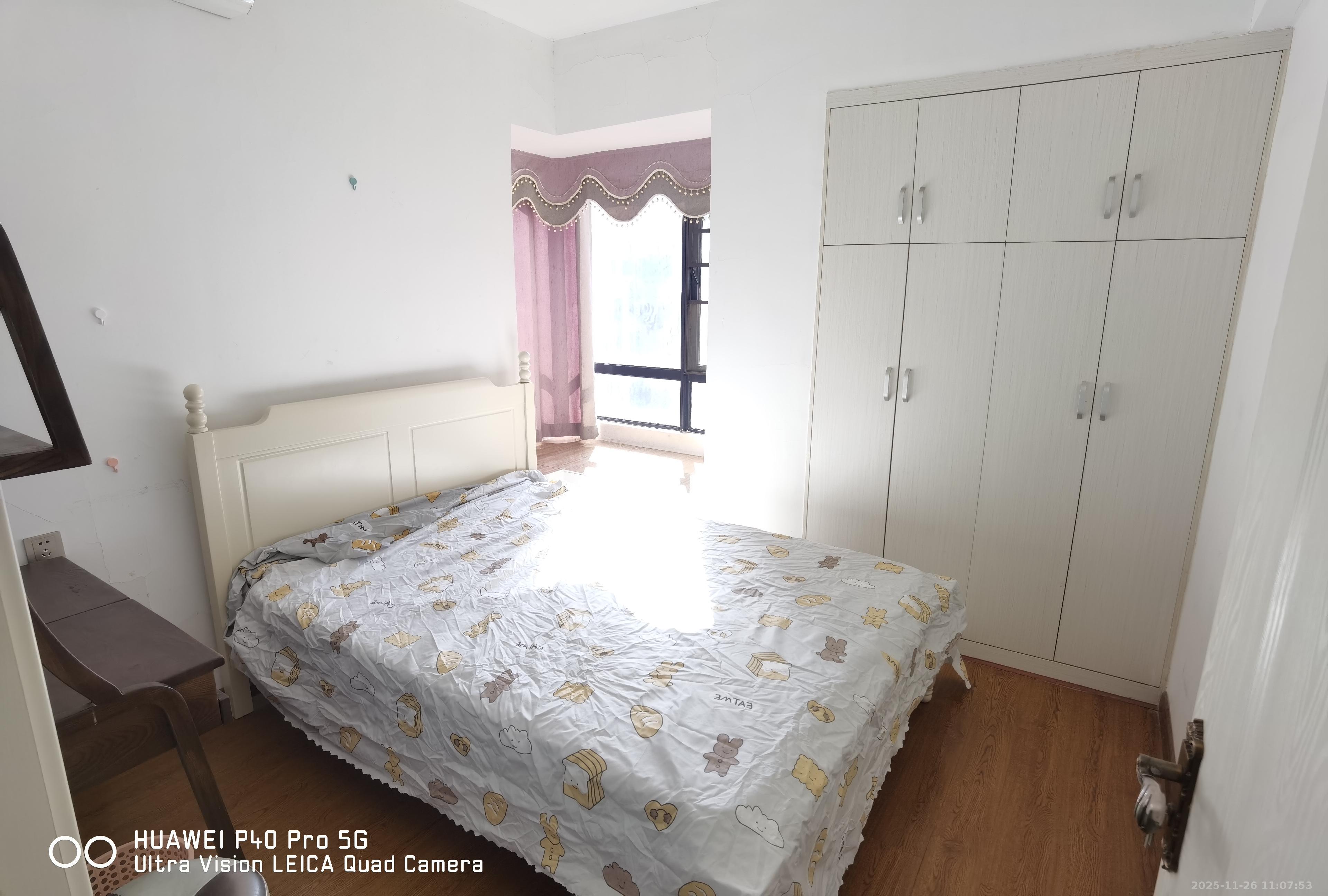 荣悦台 2室2厅1卫 2800.0元/月 荣悦台 2室2厅1卫 2800.0元/月室内图