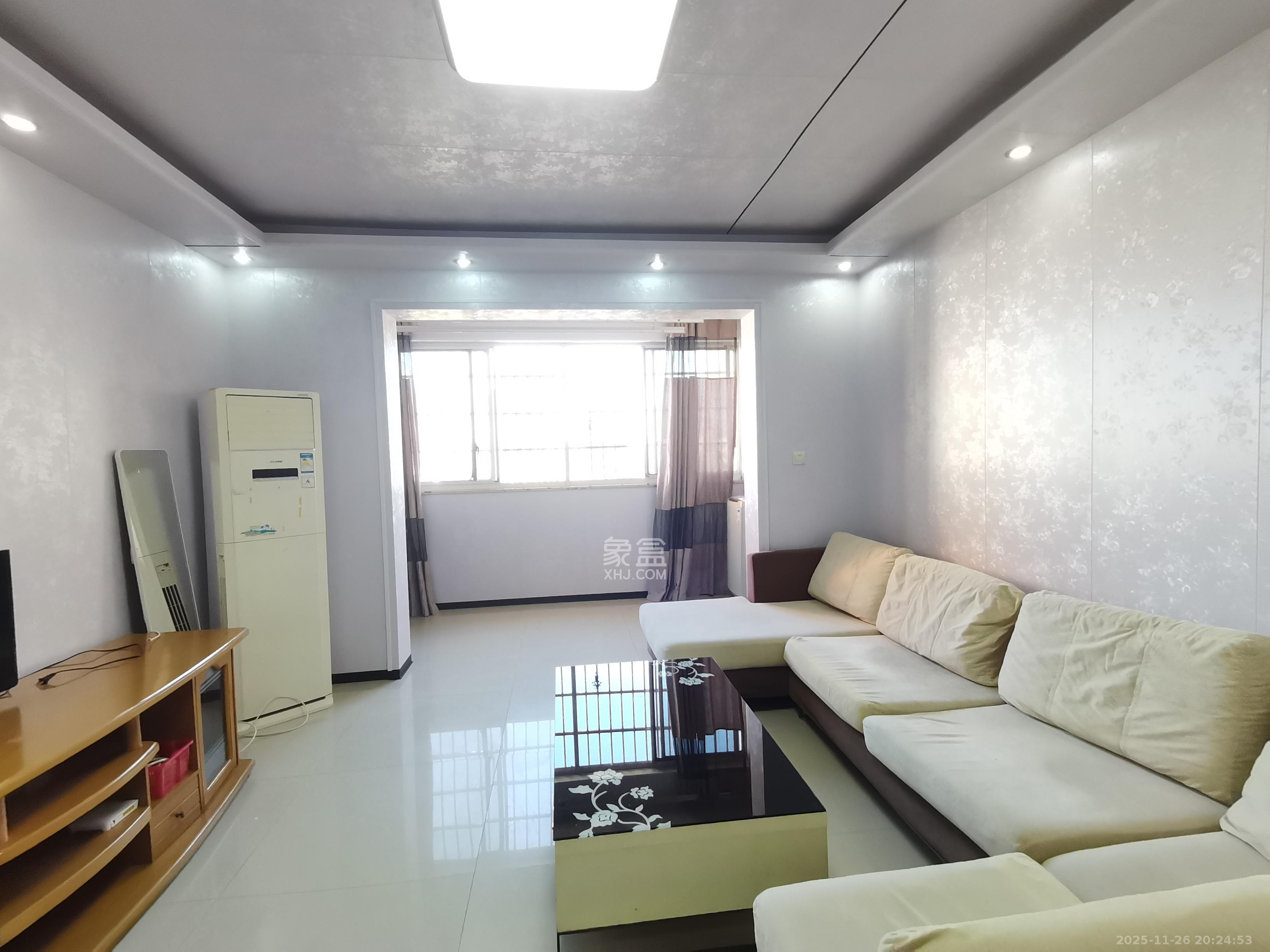 嘉盛华庭（一期、二期、三期）  2室2厅1卫    2190.0元/月