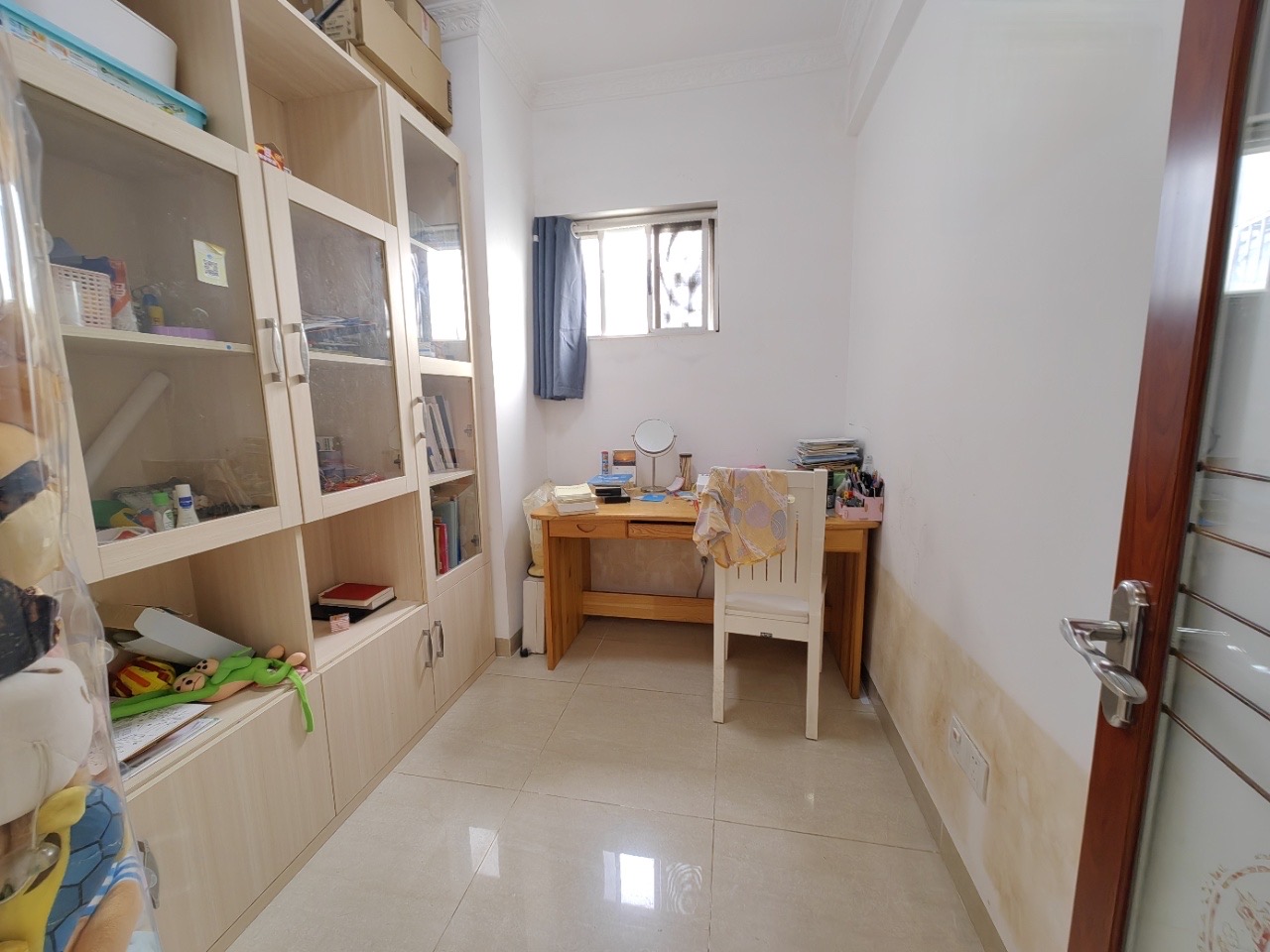 海航城 3室2厅2卫 2400.0元/月 海航城 3室2厅2卫 2400.0元/月室内图