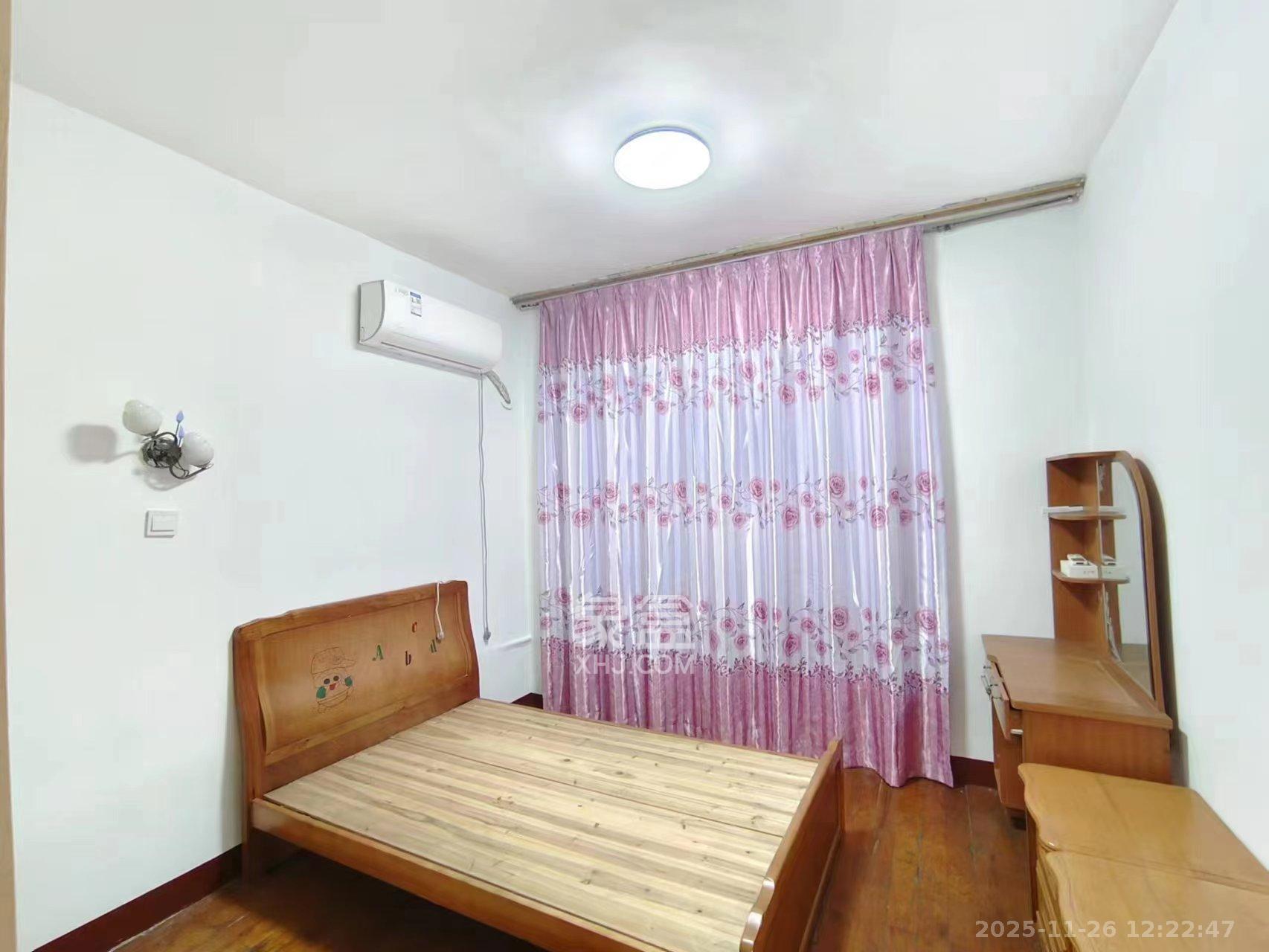 湘仪家园 4室2厅1卫 2000.0元/月 湘仪家园 4室2厅1卫 2000.0元/月室内图