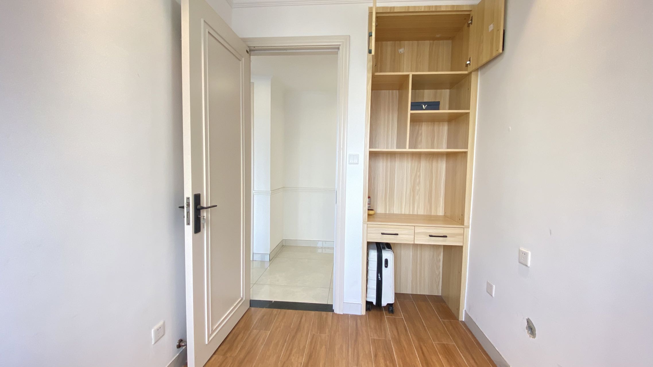 晨晖玺樾 3室2厅1卫 2000.0元/月 晨晖玺樾 3室2厅1卫 2000.0元/月室内图