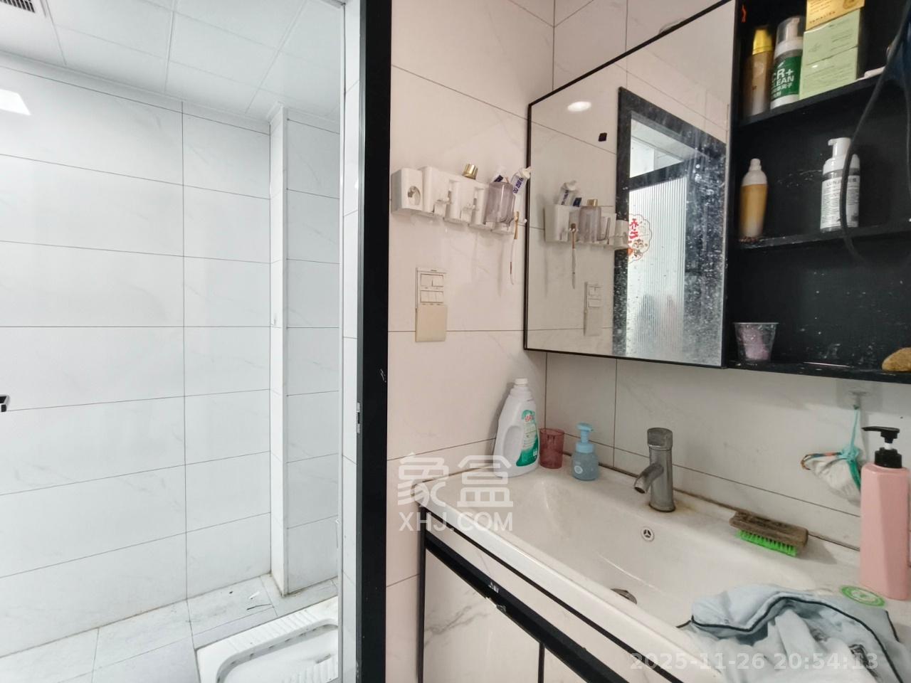 协信星澜汇  2室1厅1卫    2800.0元/月室内图