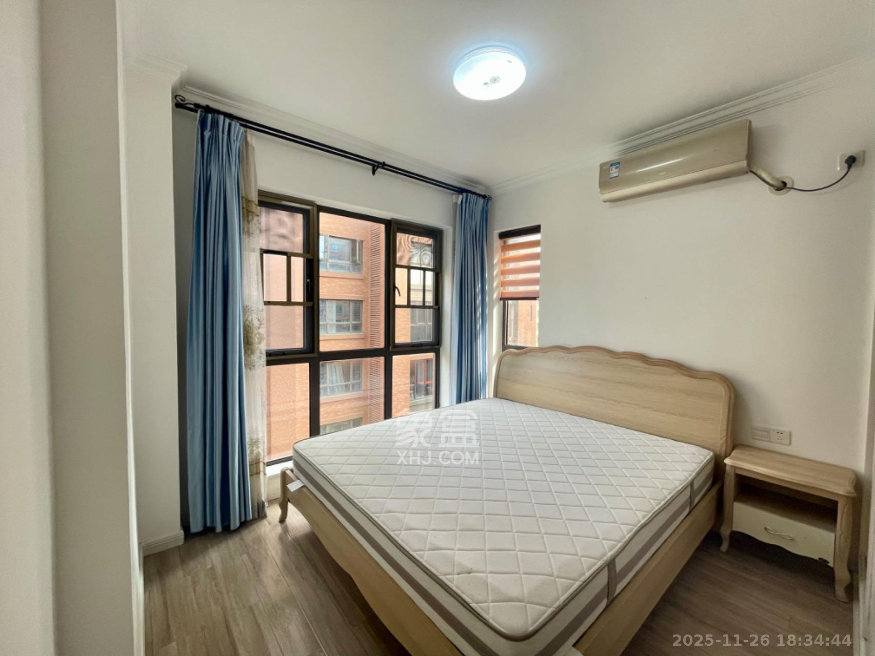 润屋美院  4室2厅2卫    3700.0元/月室内图