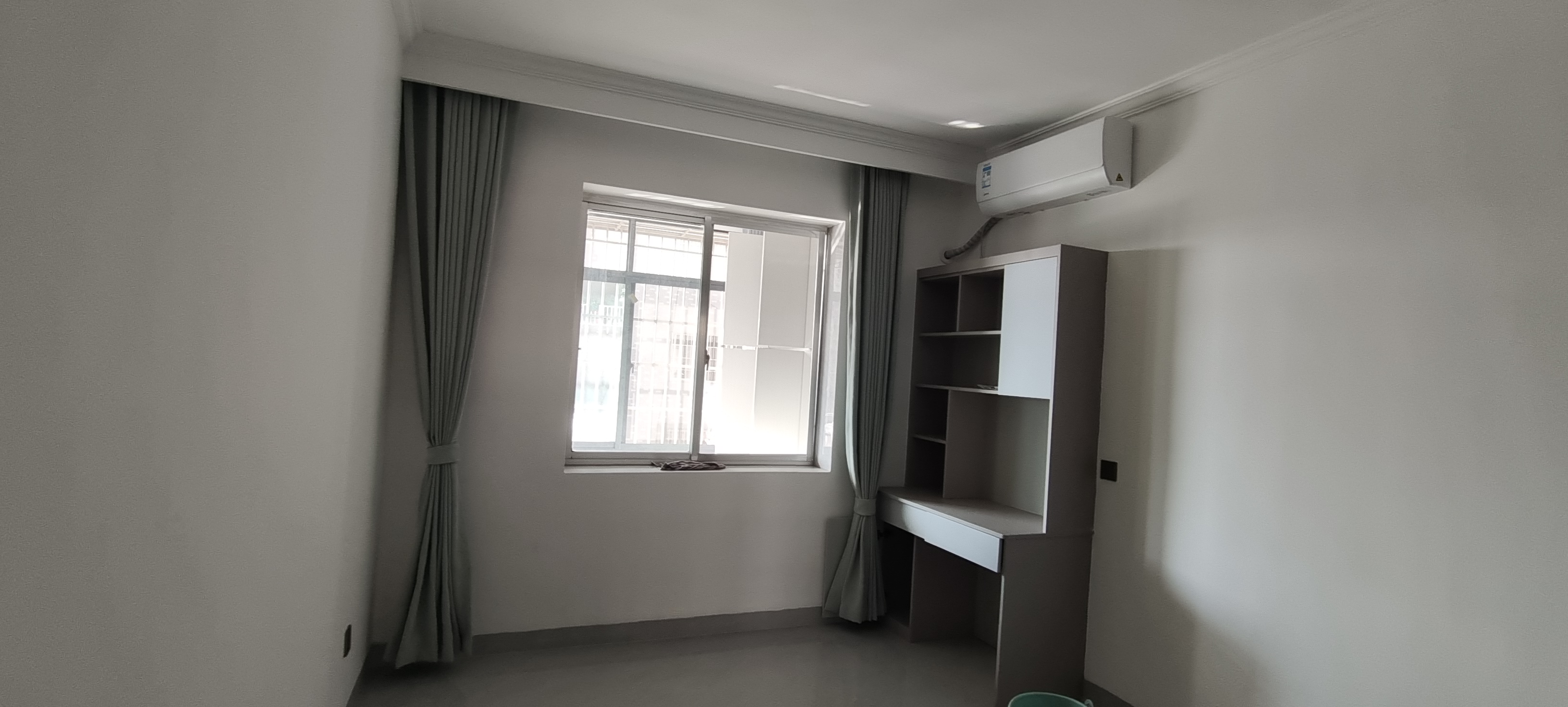 互助小区 1室2厅1卫 2000.0元/月 互助小区 1室2厅1卫 2000.0元/月室内图