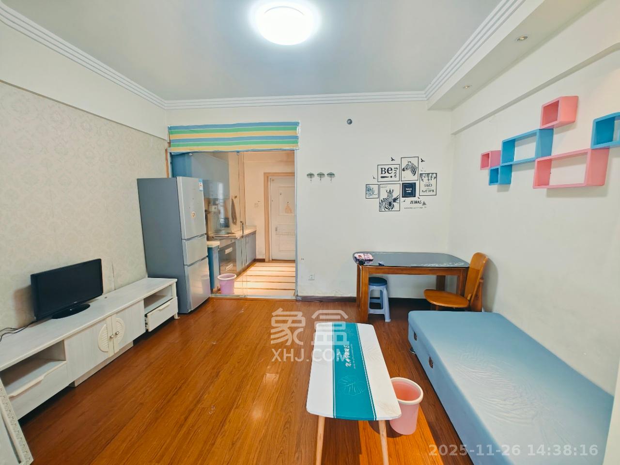 西子一间  1室1厅1卫    1500.0元/月室内图