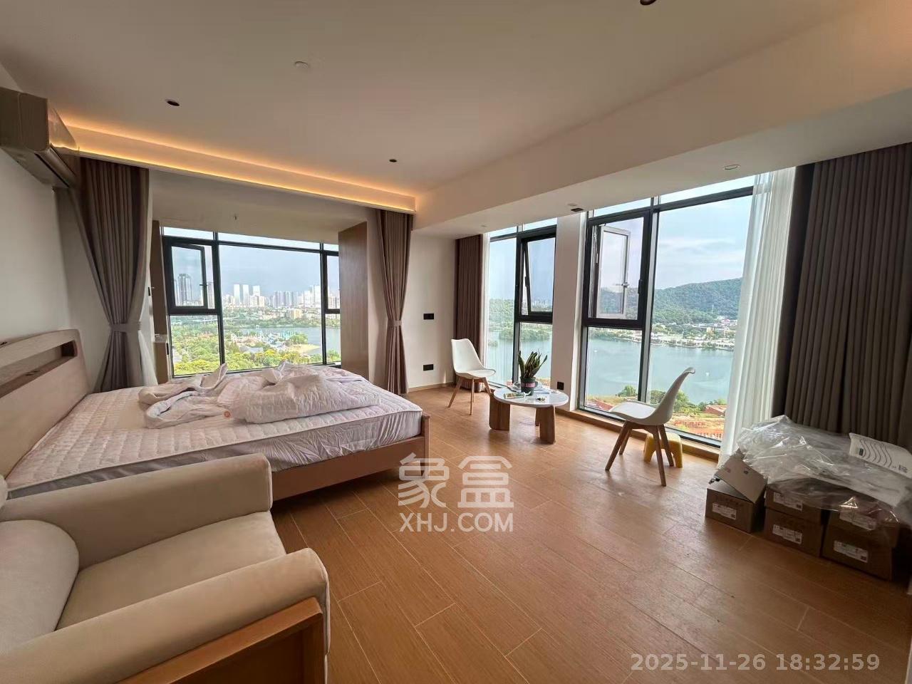 观湖公寓  1室1厅1卫    2600.0元/月