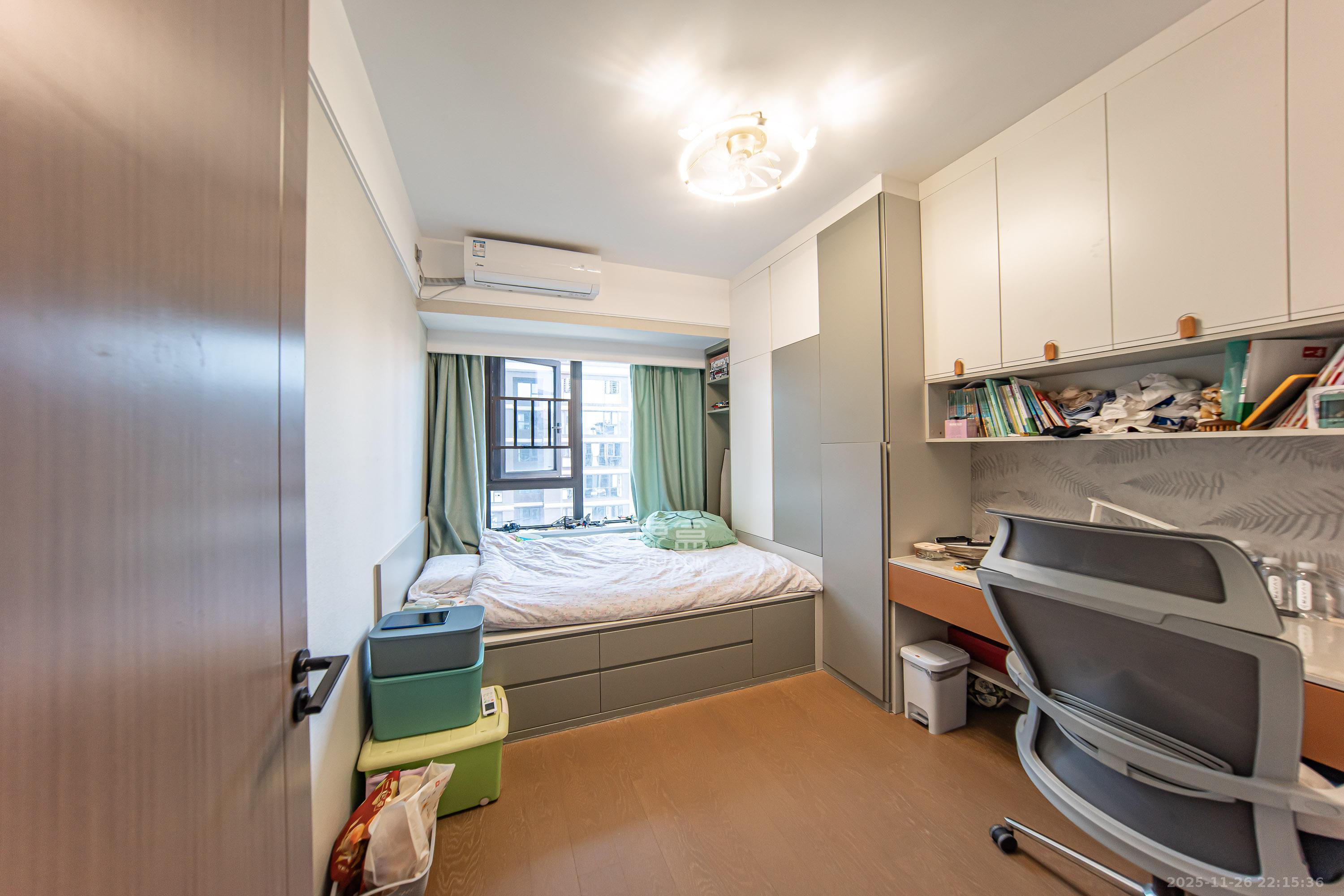 建发电建江山悦  4室2厅2卫    165.0万卧室