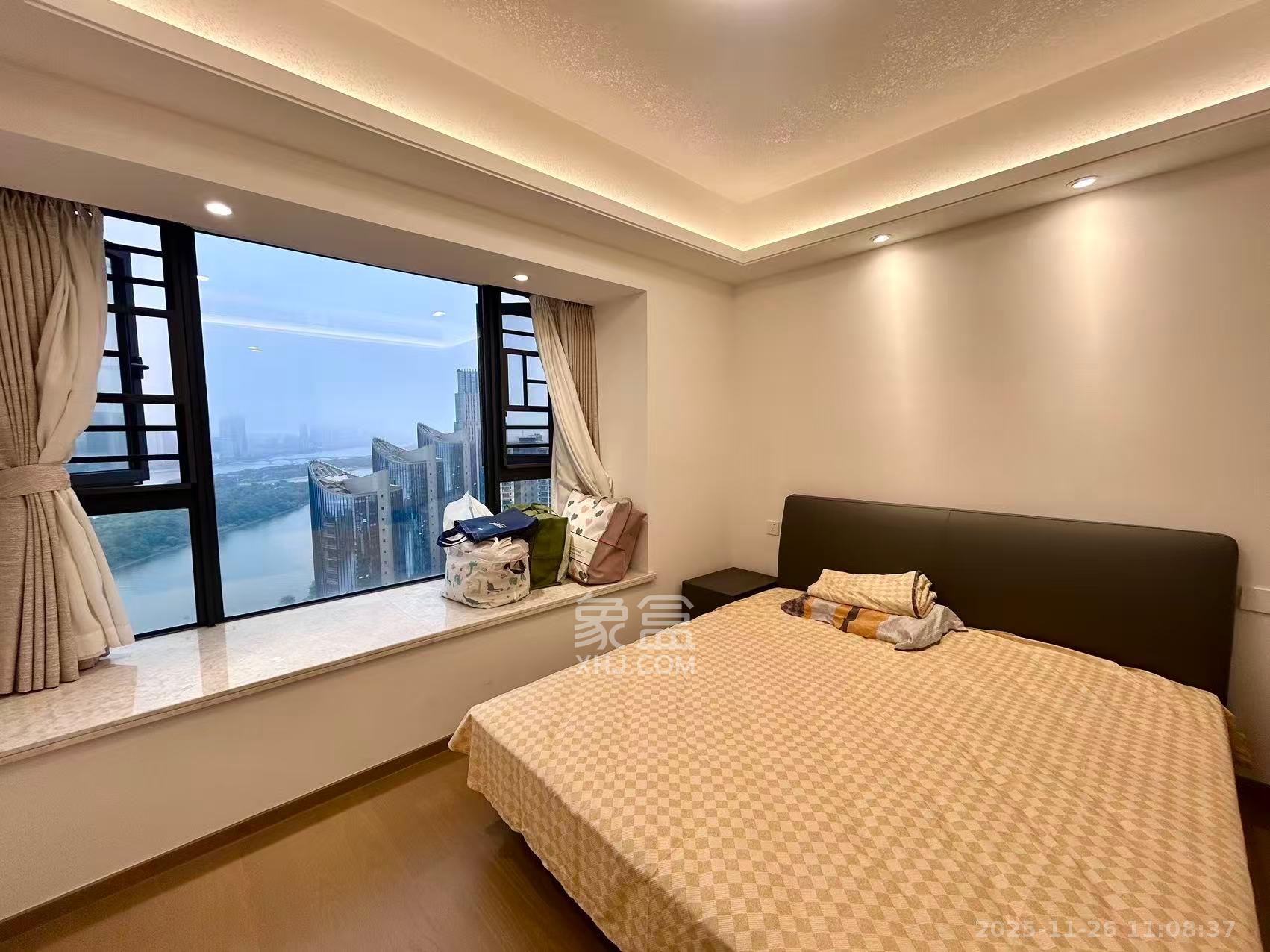 滨江府1913 4室1厅1卫 12000.0元/月 滨江府1913 4室1厅1卫 12000.0元/月室内图