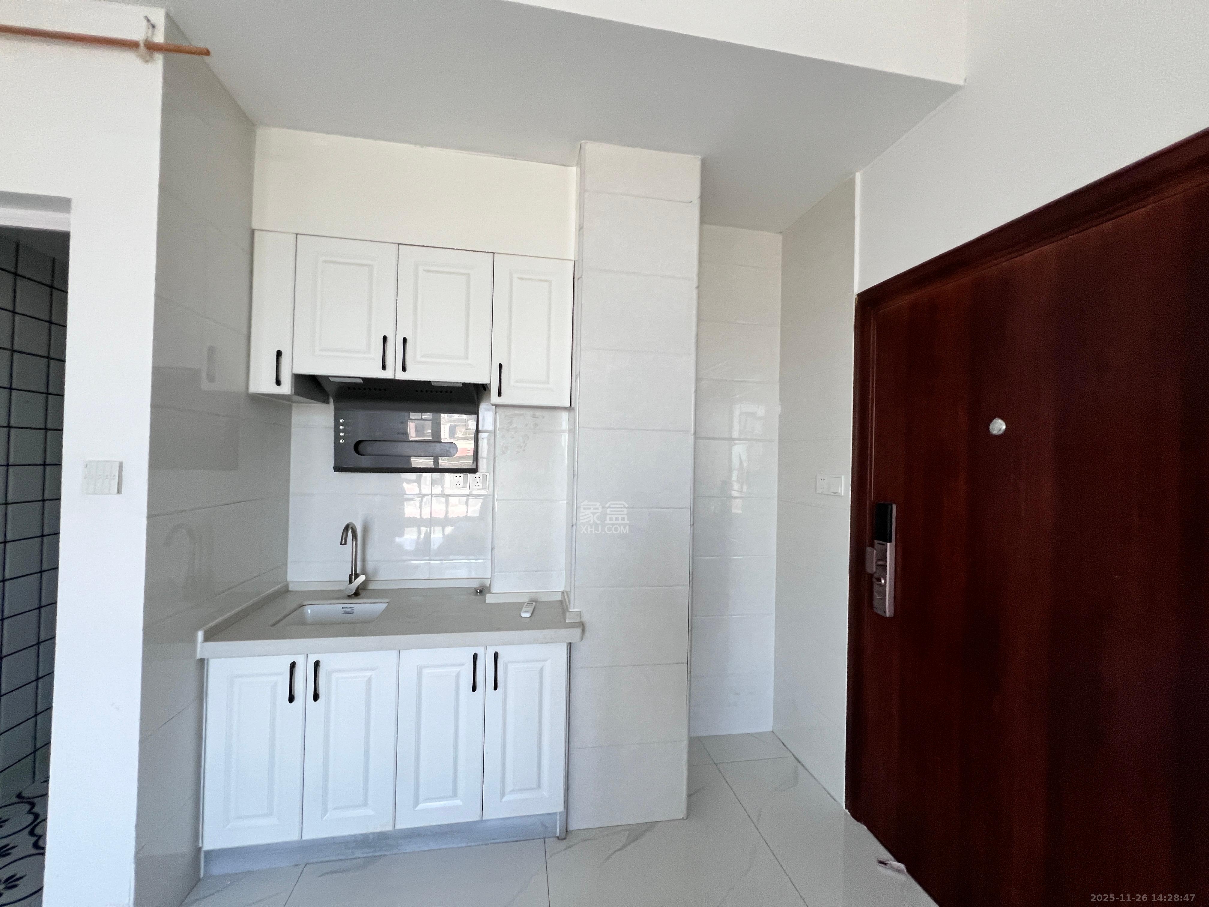 长沙高铁吾悦广场  1室1厅1卫    1600.0元/月室内图