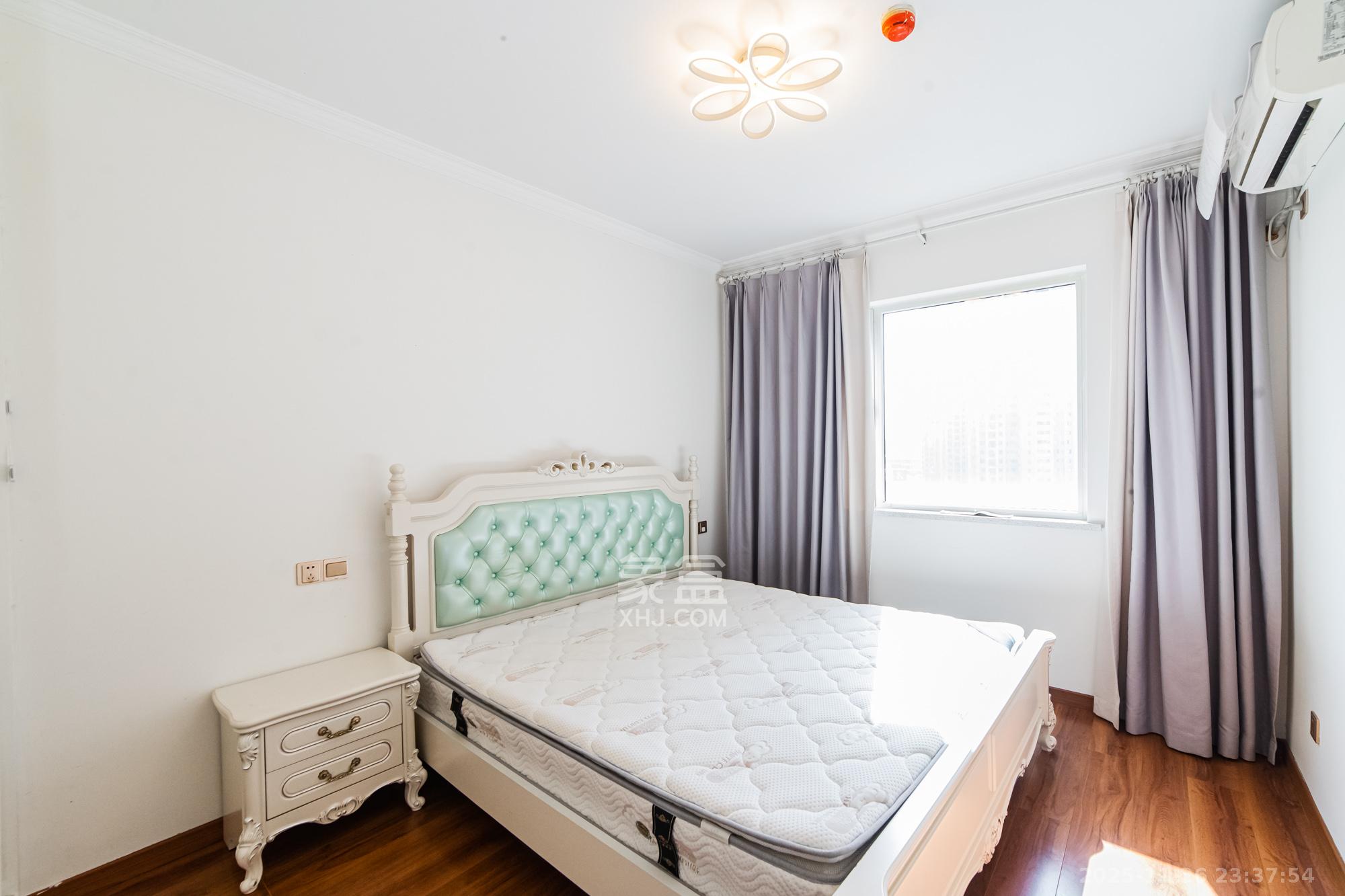 北辰三角洲E4区 3室1厅1卫 128.0万 北辰三角洲E4区 3室1厅1卫 128.0万卧室