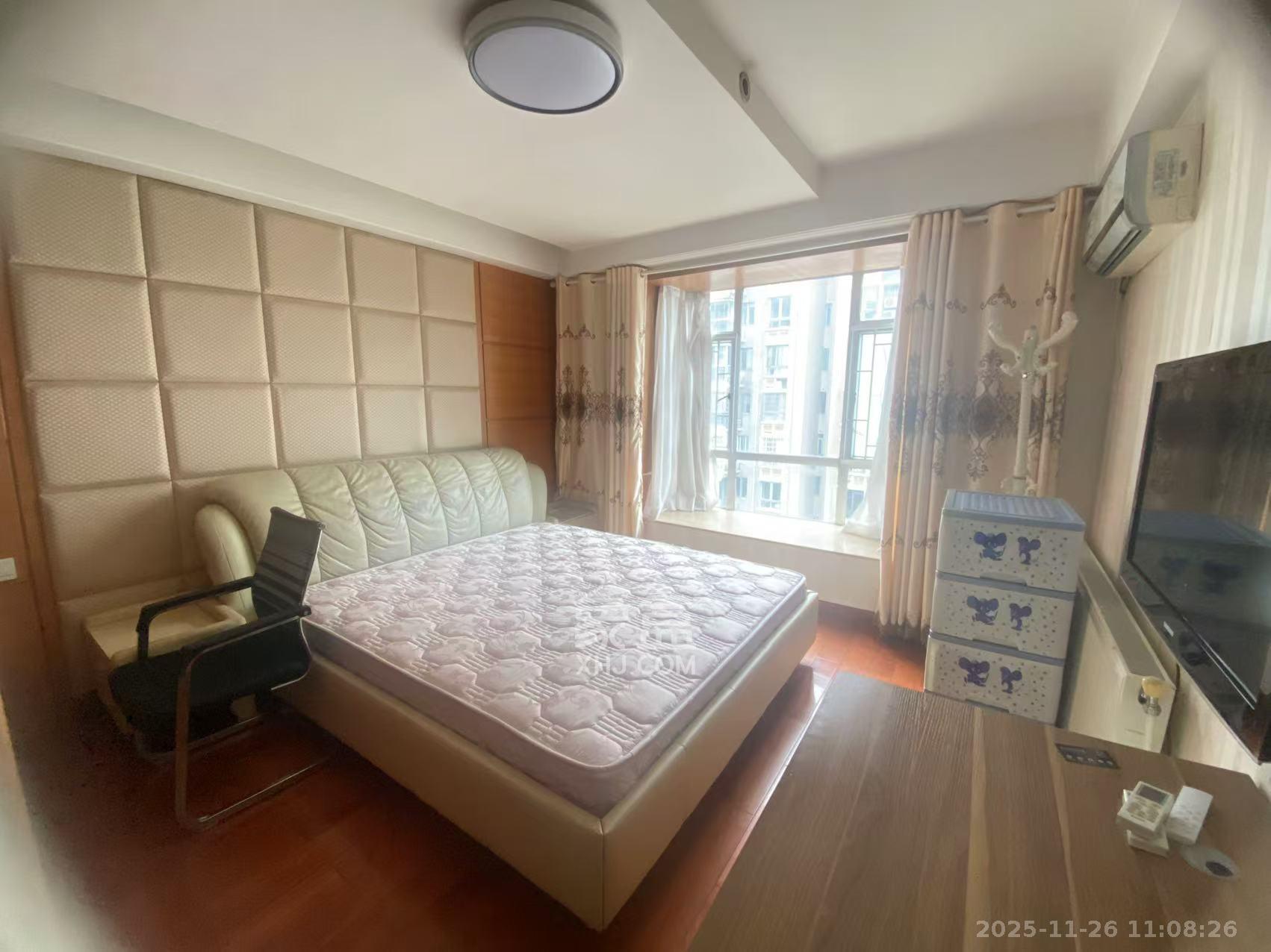 长房东郡 4室2厅2卫 3800.0元/月 长房东郡 4室2厅2卫 3800.0元/月室内图