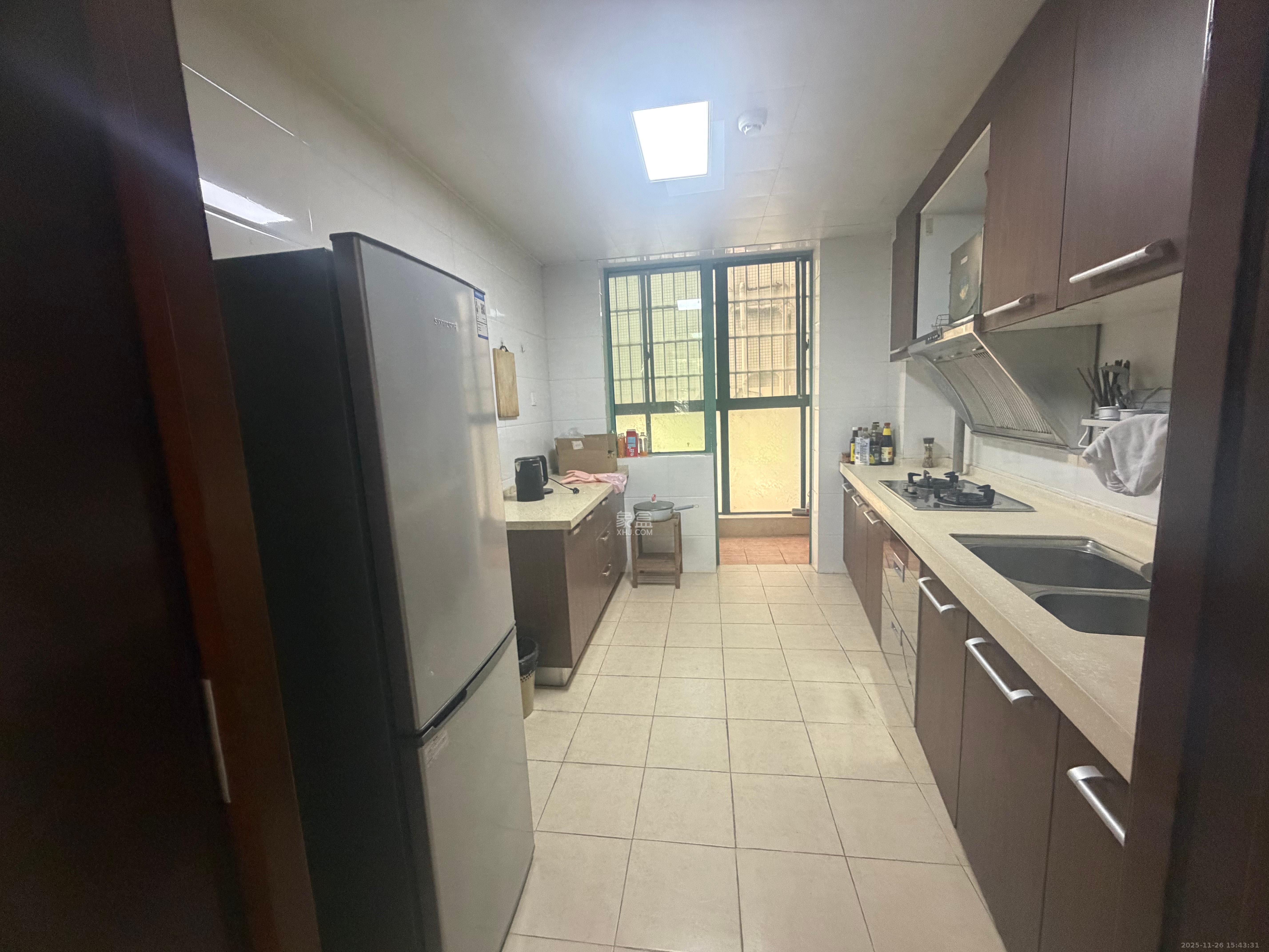 九华富瑶天下  4室2厅2卫    41.0万客厅