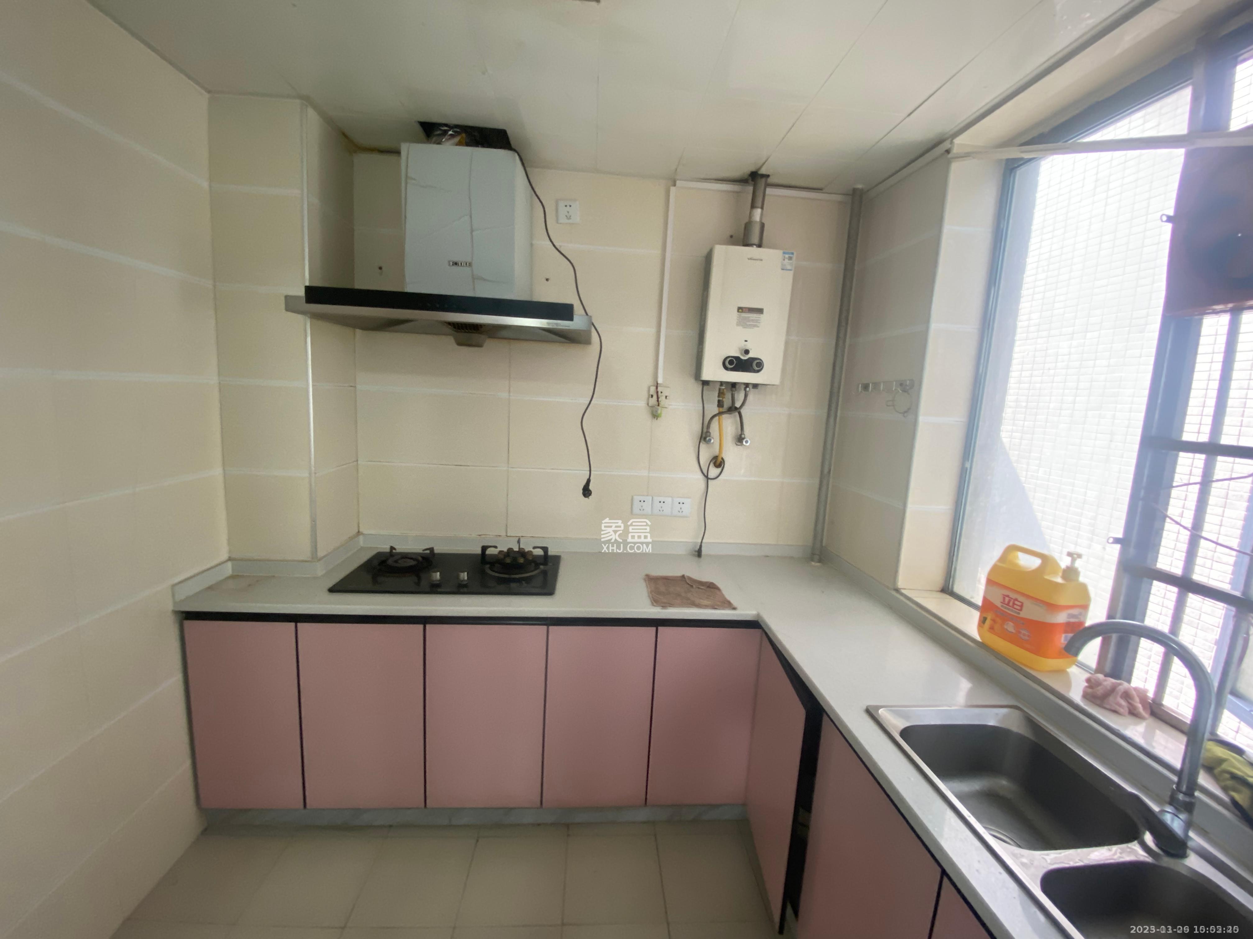 滨江君悦香邸  4室2厅1卫    3400.0元/月