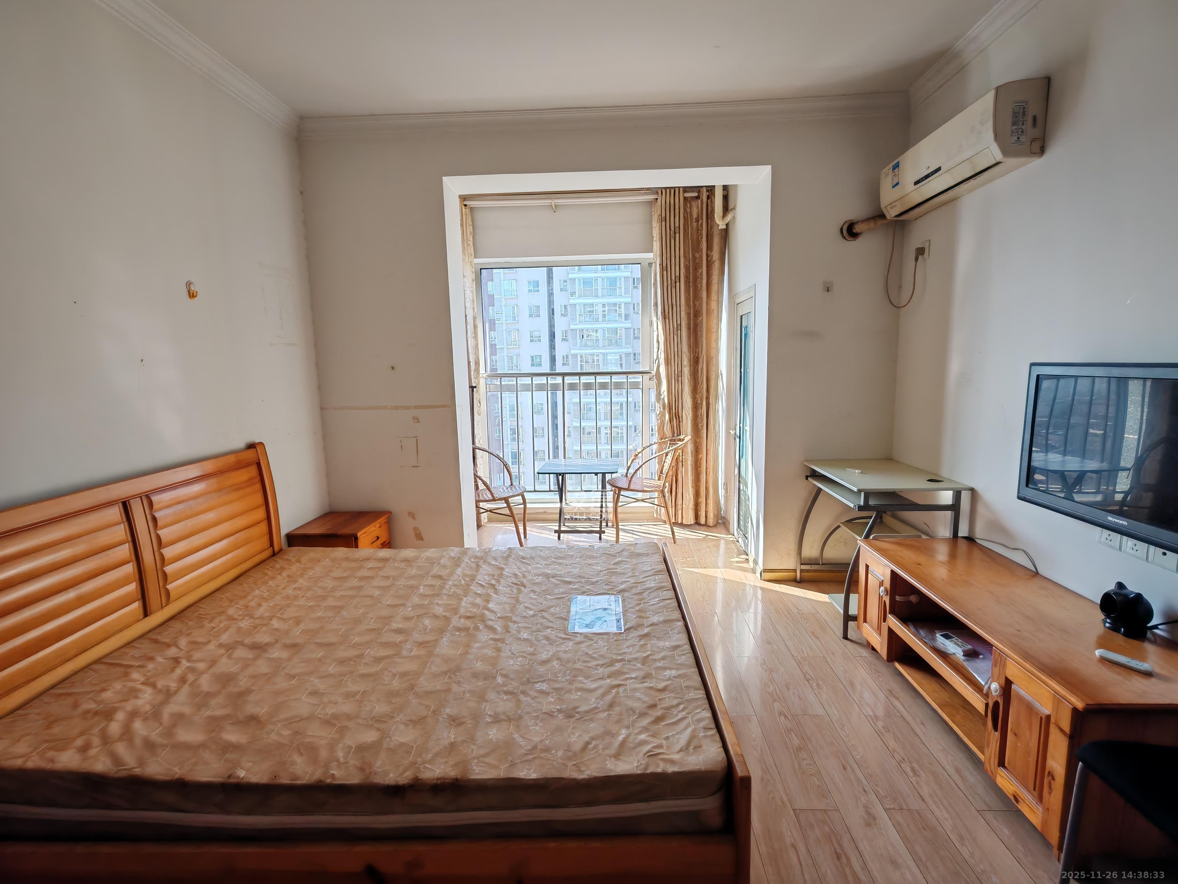 左岸右岸 1室1厅1卫 1600.0元/月 左岸右岸 1室1厅1卫 1600.0元/月室内图