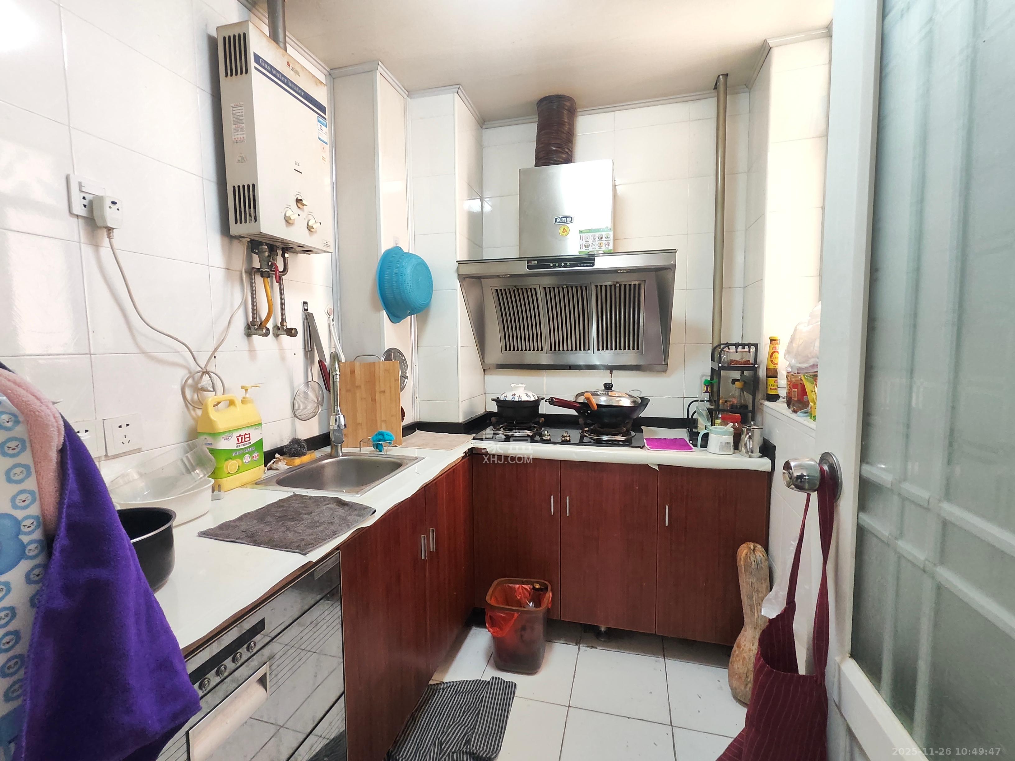 凯通国际城(凯通朝庭) 2室1厅1卫 2100.0元/月 凯通国际城(凯通朝庭) 2室1厅1卫 2100.0元/月室内图