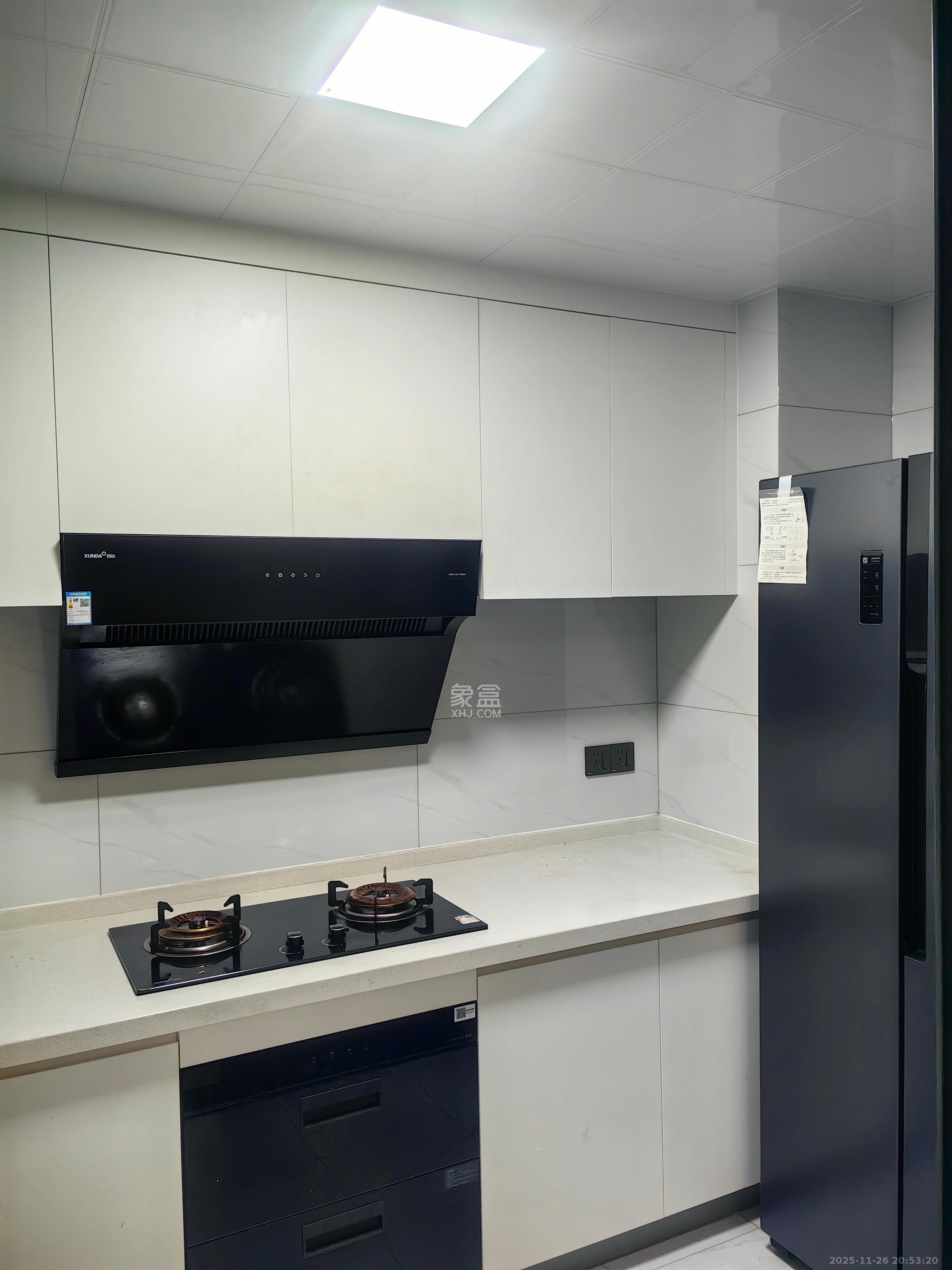 长房云时代 3室2厅2卫 2800.0元/月 长房云时代 3室2厅2卫 2800.0元/月室内图