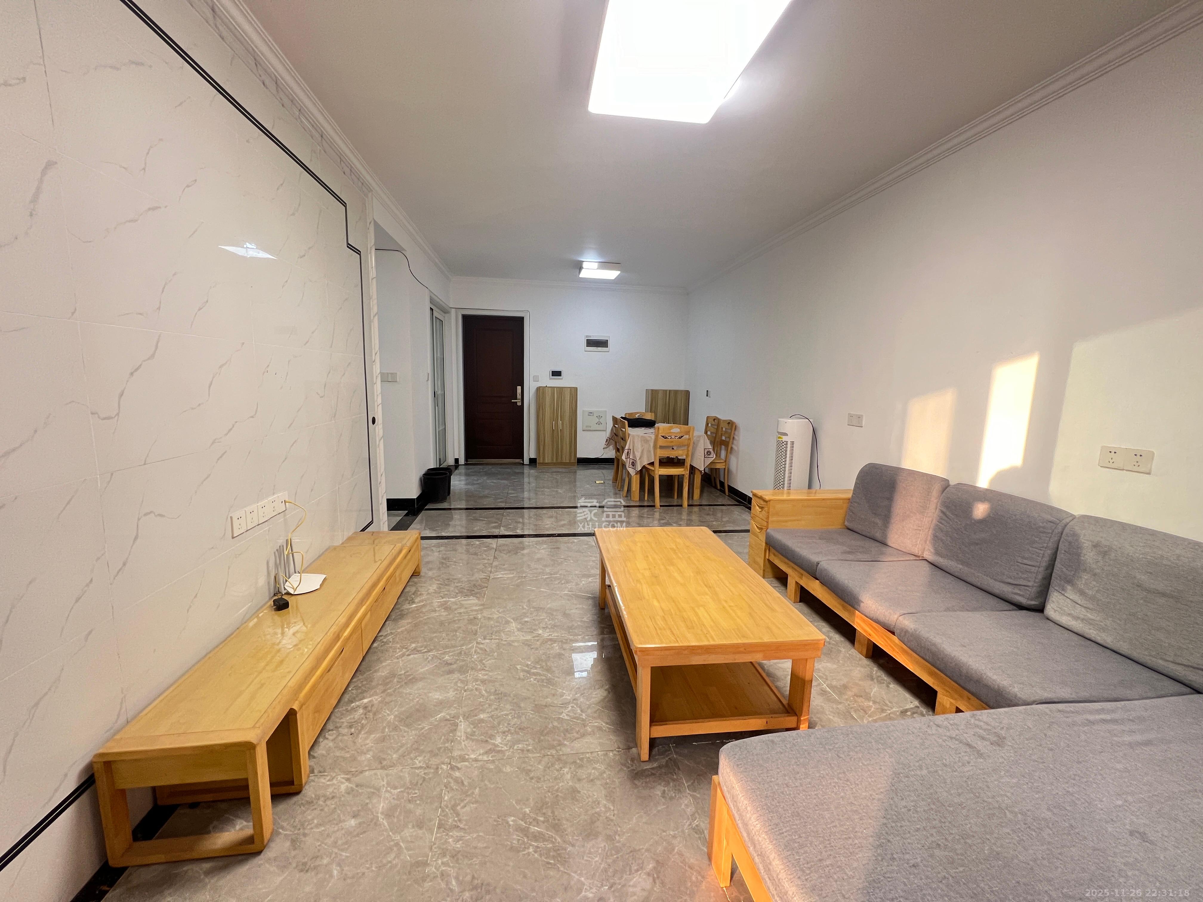 梅溪湖金茂湾 4室2厅2卫 3100.0元/月 梅溪湖金茂湾 4室2厅2卫 3100.0元/月室内图