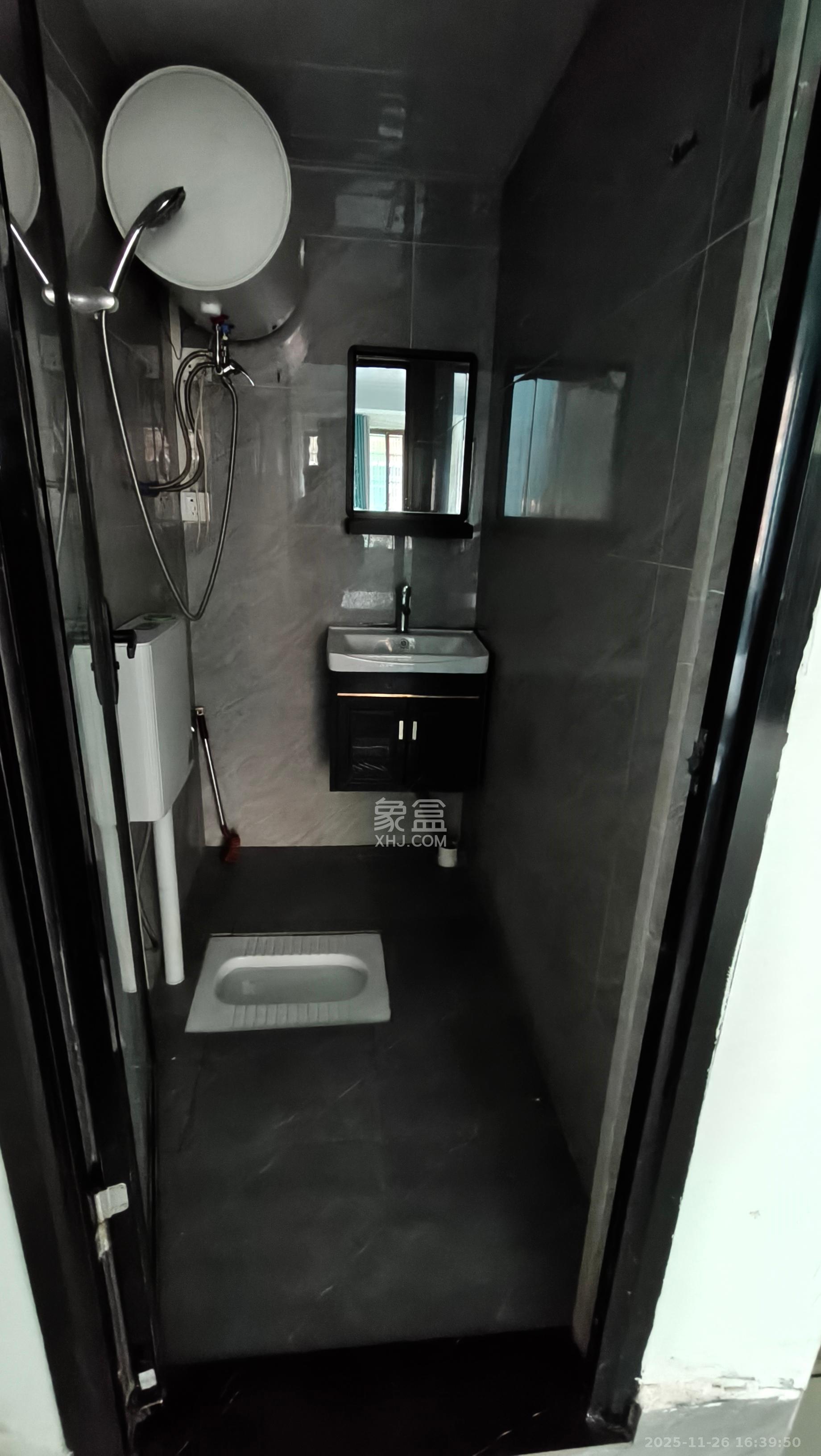 洪西安置小区(洪缘小区) 1室0厅0卫 1200.0元/月 洪西安置小区(洪缘小区) 1室0厅0卫 1200.0元/月室内图