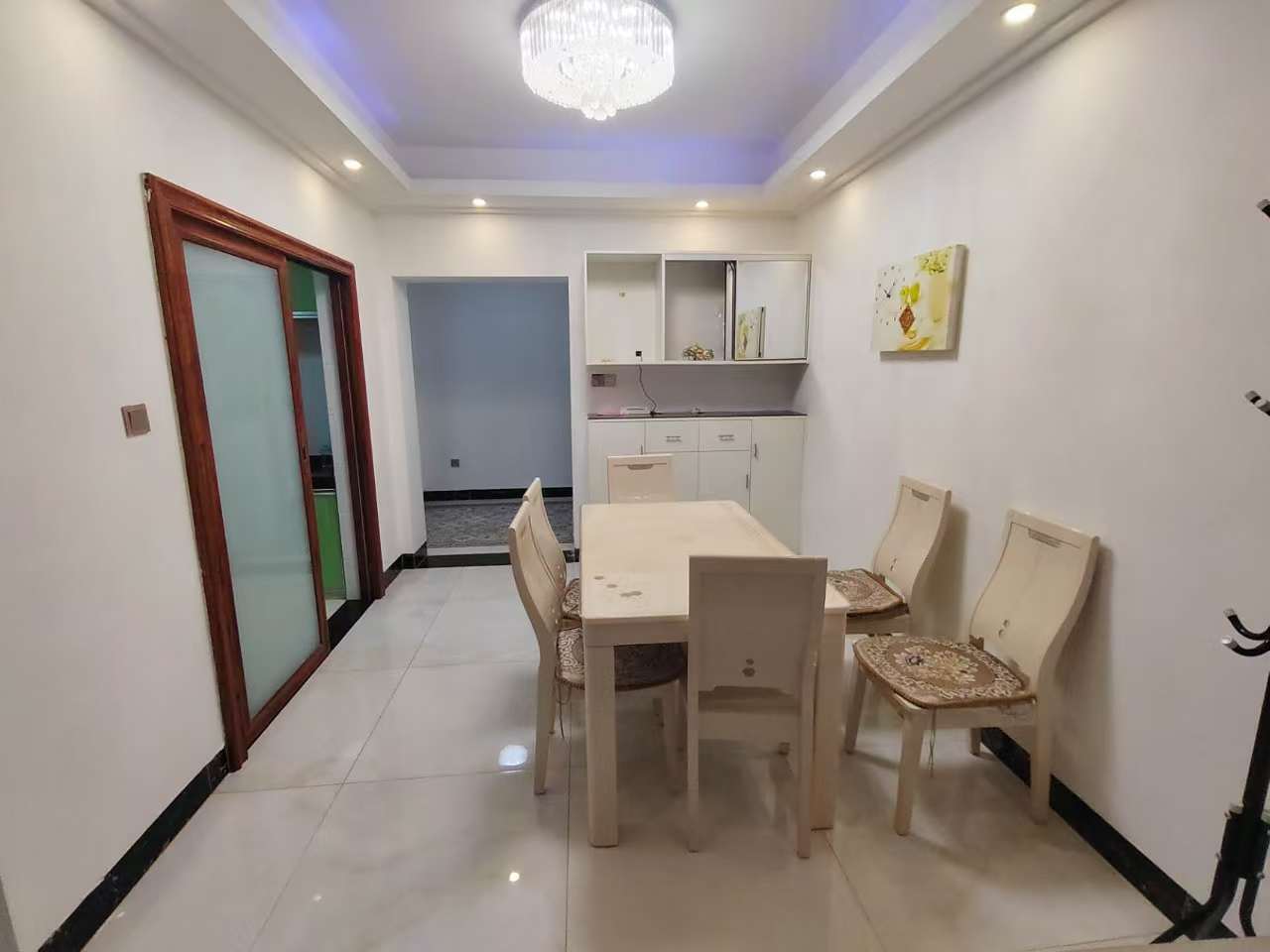 滨江帝景四期  2室1厅1卫    2500.0元/月