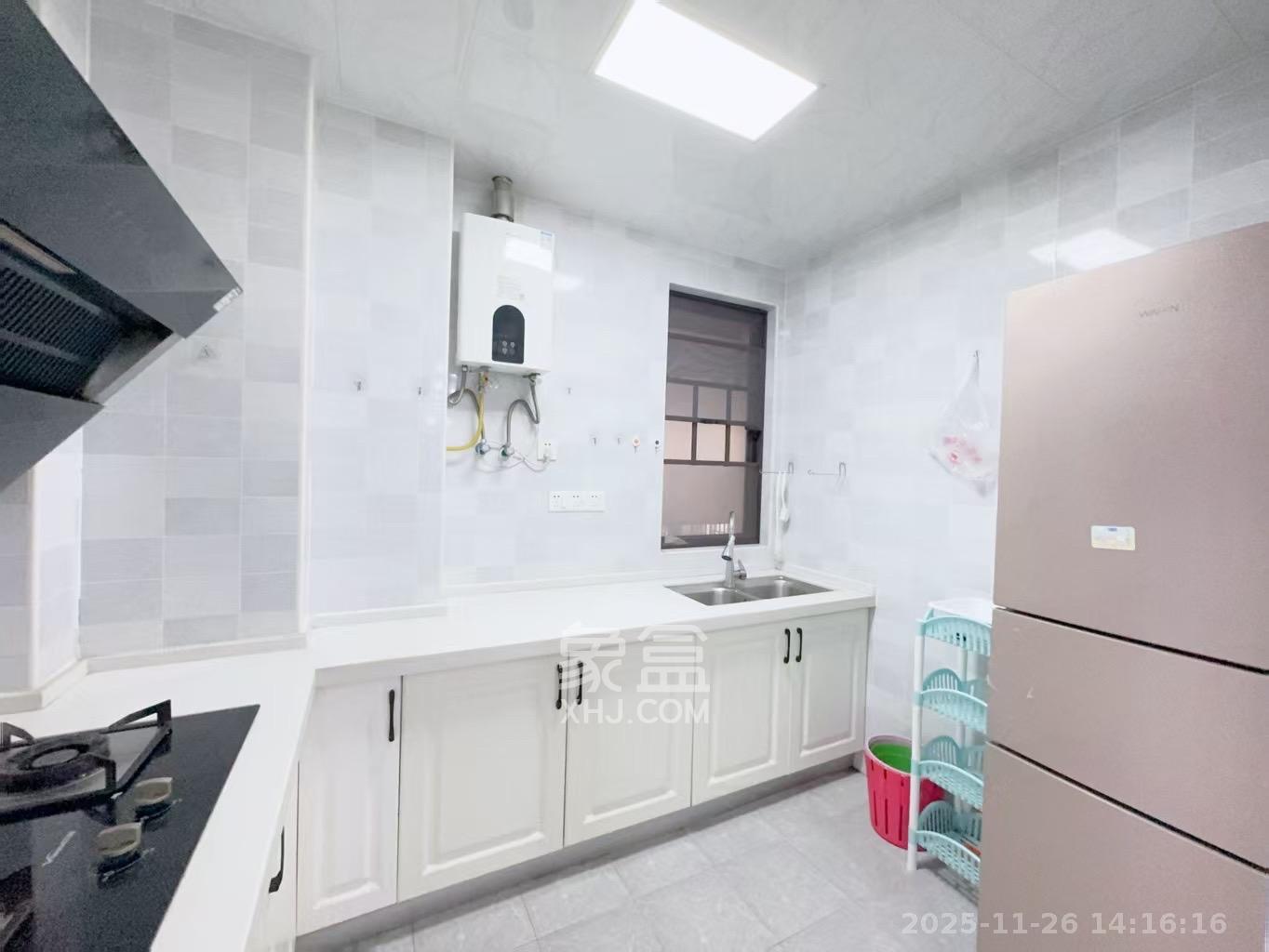 光明E城 3室2厅1卫 2700.0元/月 光明E城 3室2厅1卫 2700.0元/月室内图