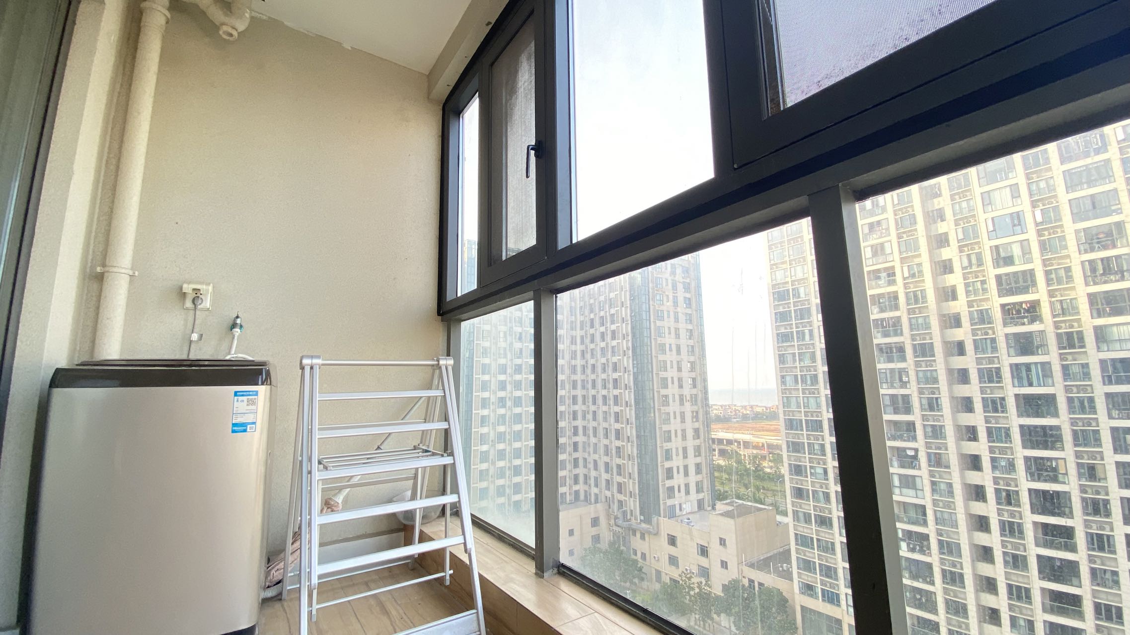 晨晖玺樾 3室2厅1卫 2000.0元/月 晨晖玺樾 3室2厅1卫 2000.0元/月室内图