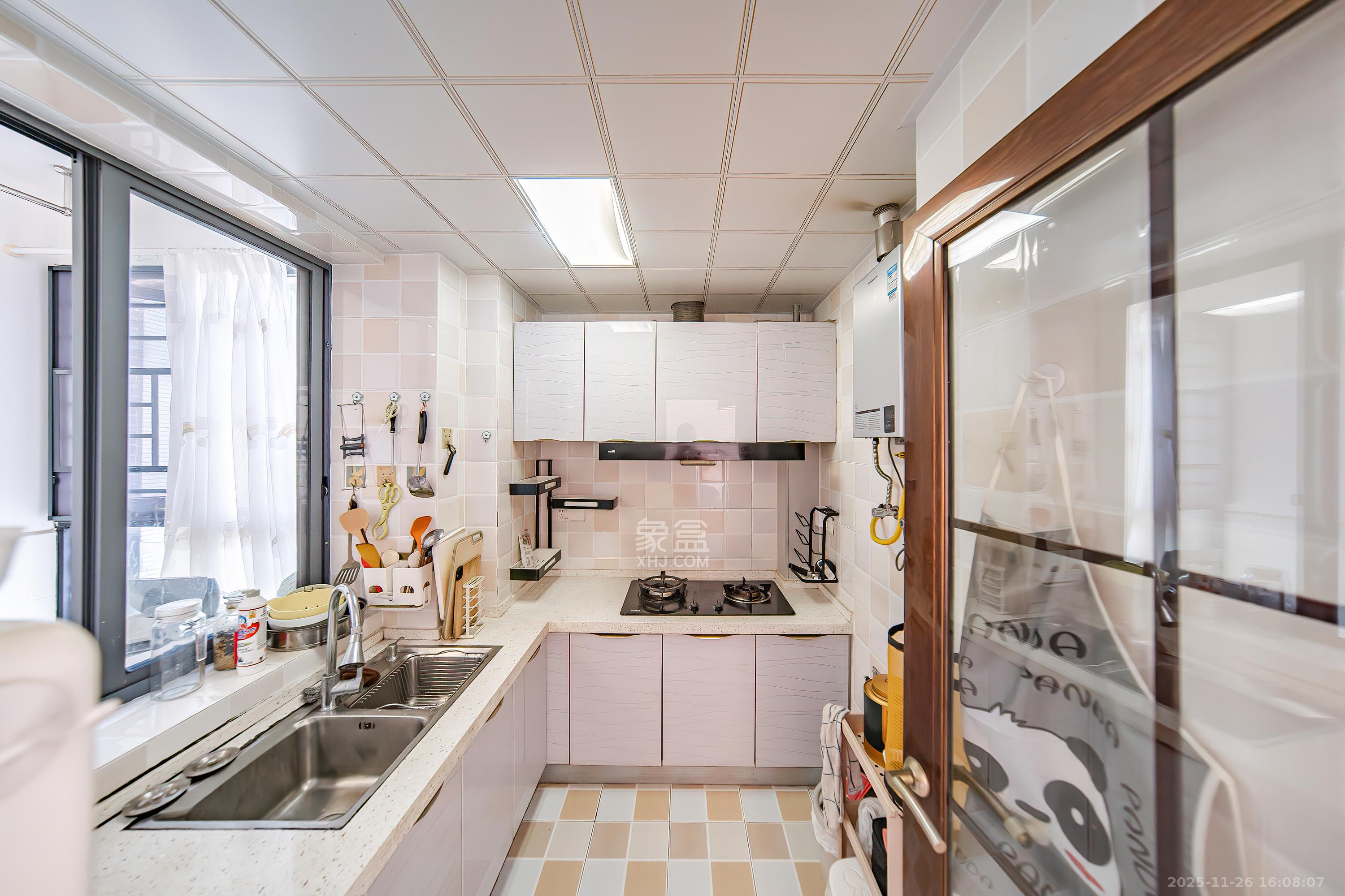 金土地第一湾 3室2厅2卫 86.8万 金土地第一湾 3室2厅2卫 86.8万厨房