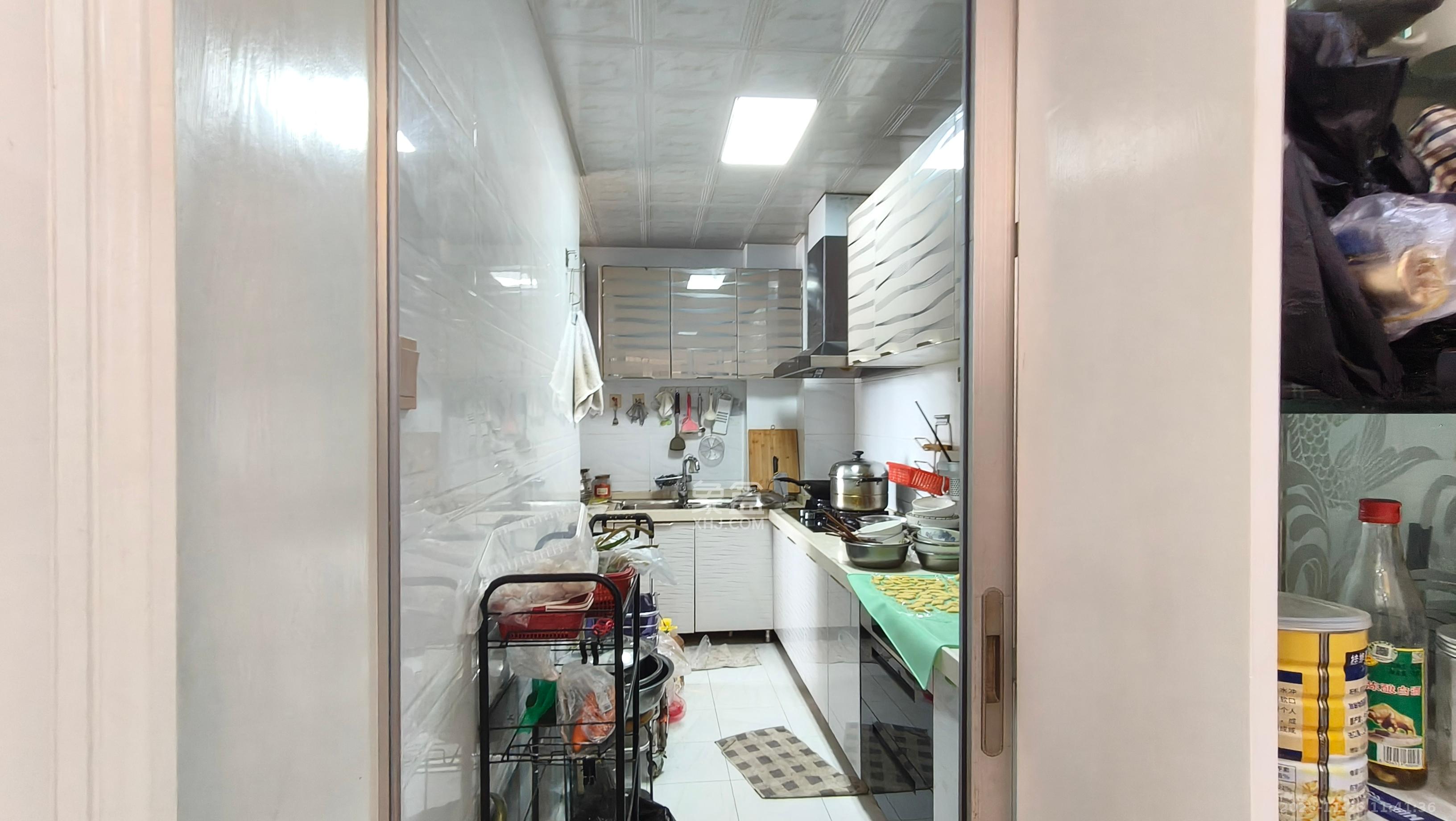 阳光丽城一期  3室2厅1卫    2600.0元/月室内图