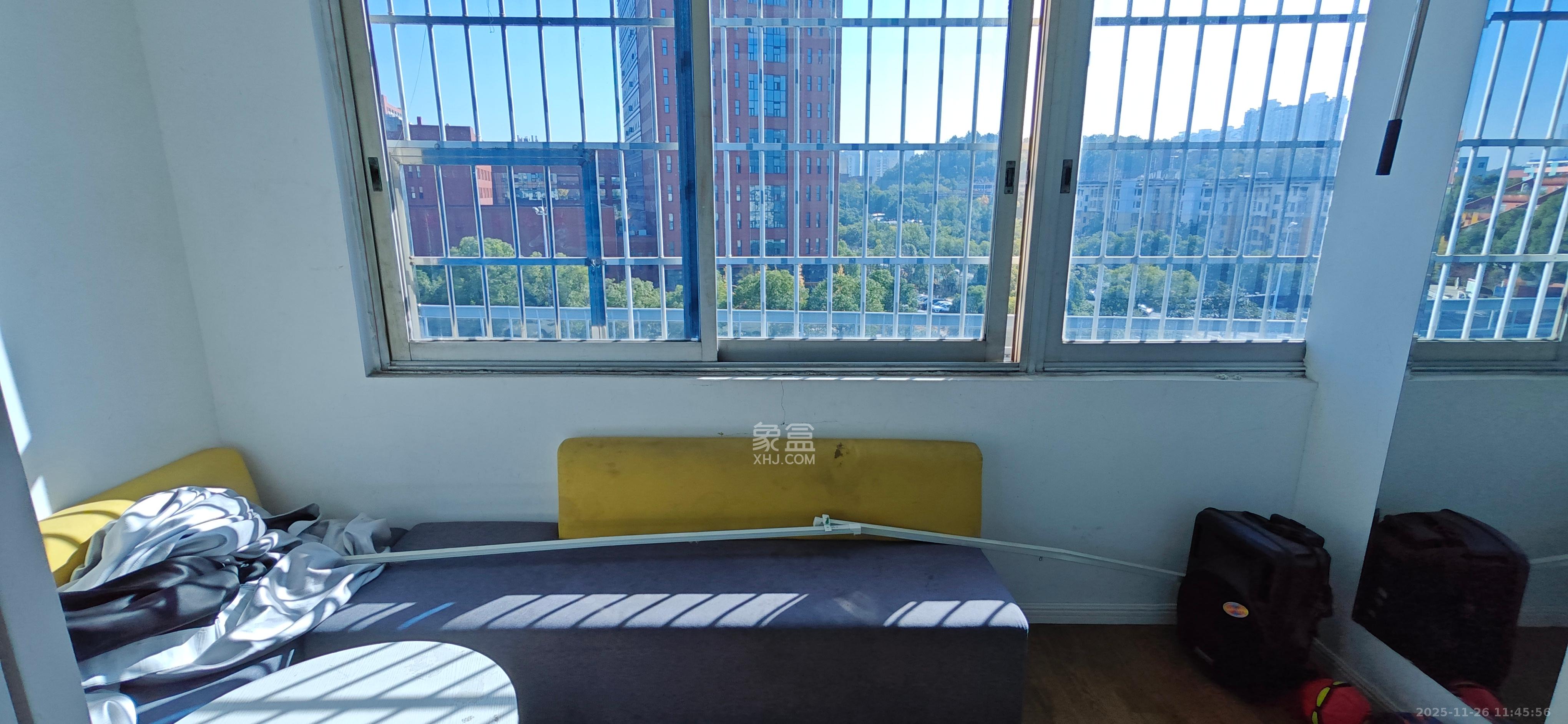 湘华公寓 2室2厅1卫 1800.0元/月 湘华公寓 2室2厅1卫 1800.0元/月室内图