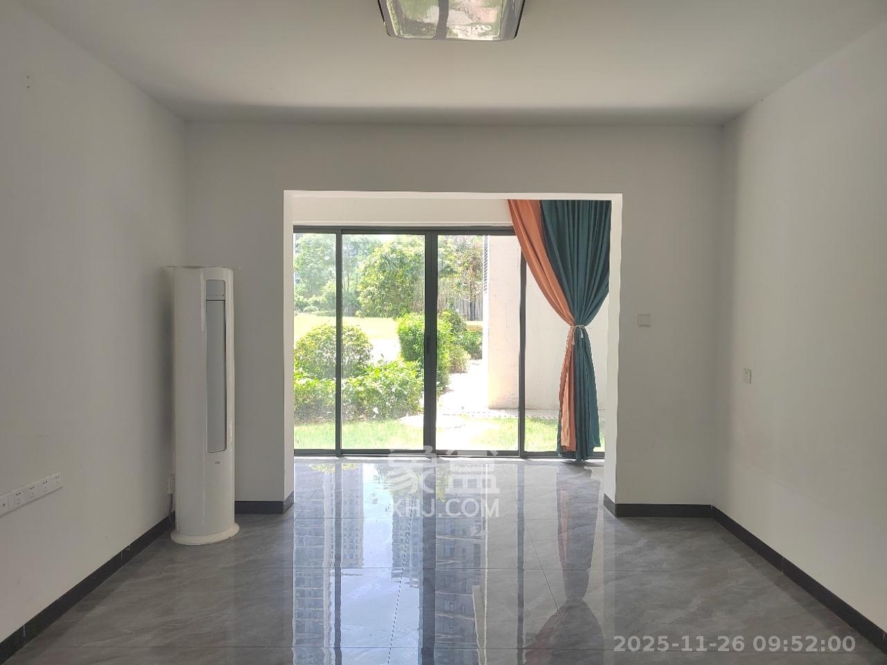 蔷薇国际 4室2厅2卫 3200.0元/月 蔷薇国际 4室2厅2卫 3200.0元/月室内图