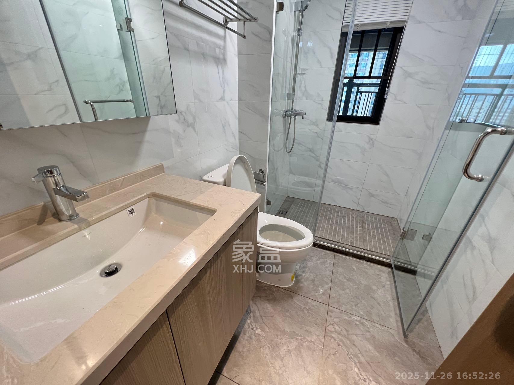 越秀悦湖台  3室2厅2卫    3800.0元/月室内图