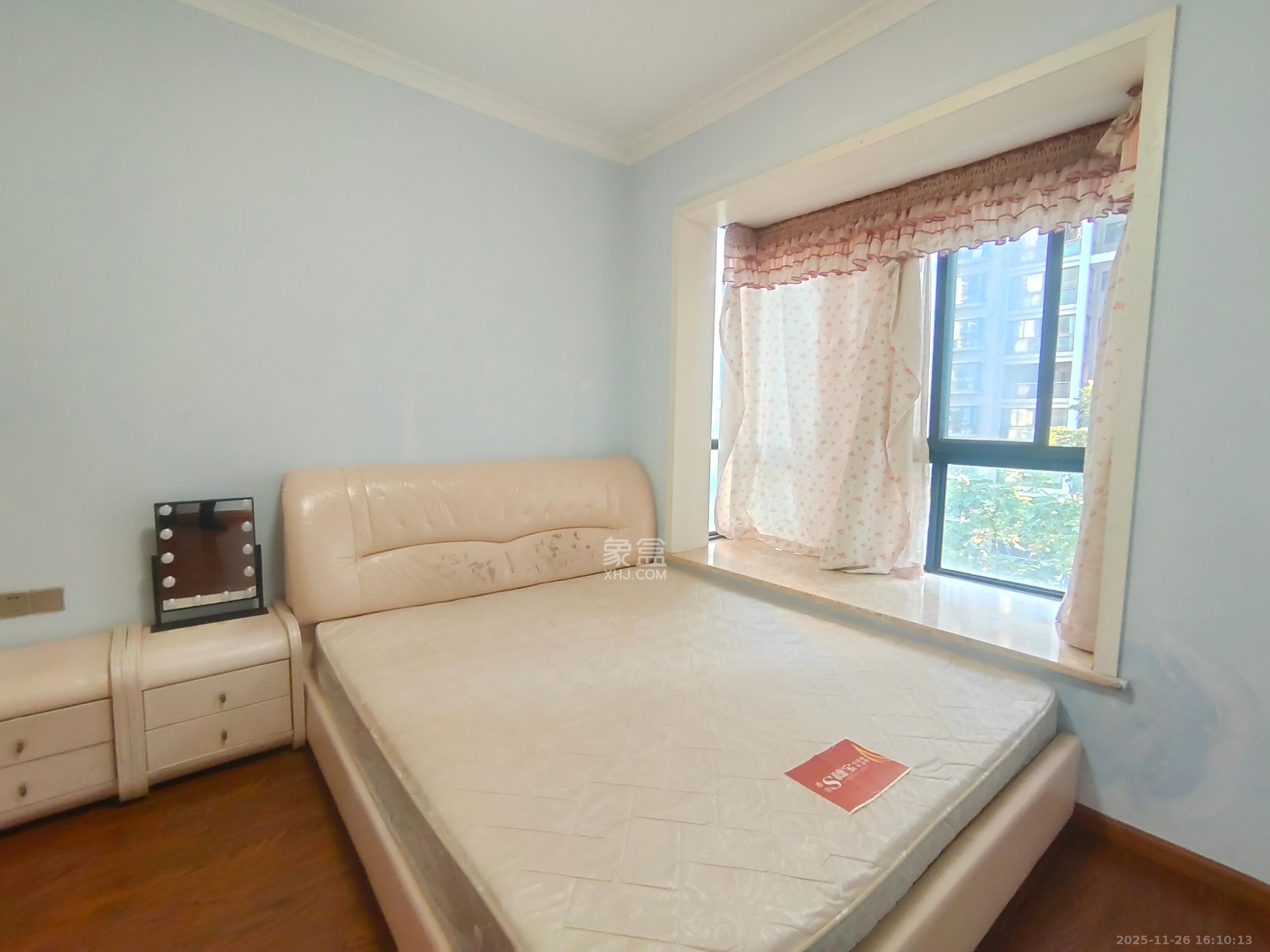 湘江世纪城豪江苑 2室2厅1卫 1800.0元/月 湘江世纪城豪江苑 2室2厅1卫 1800.0元/月室内图