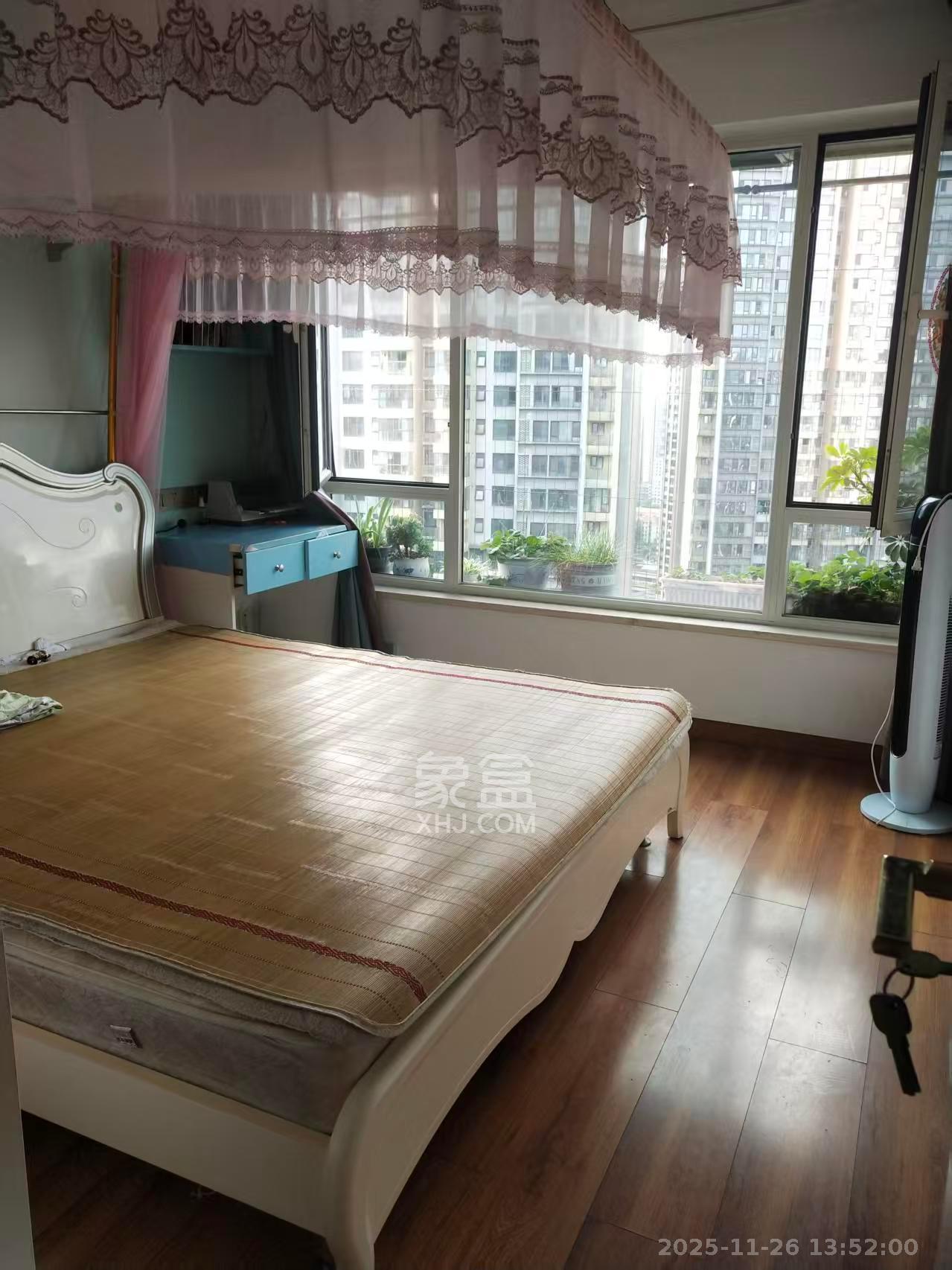 北辰三角洲E3区  3室2厅1卫    3500.0元/月室内图