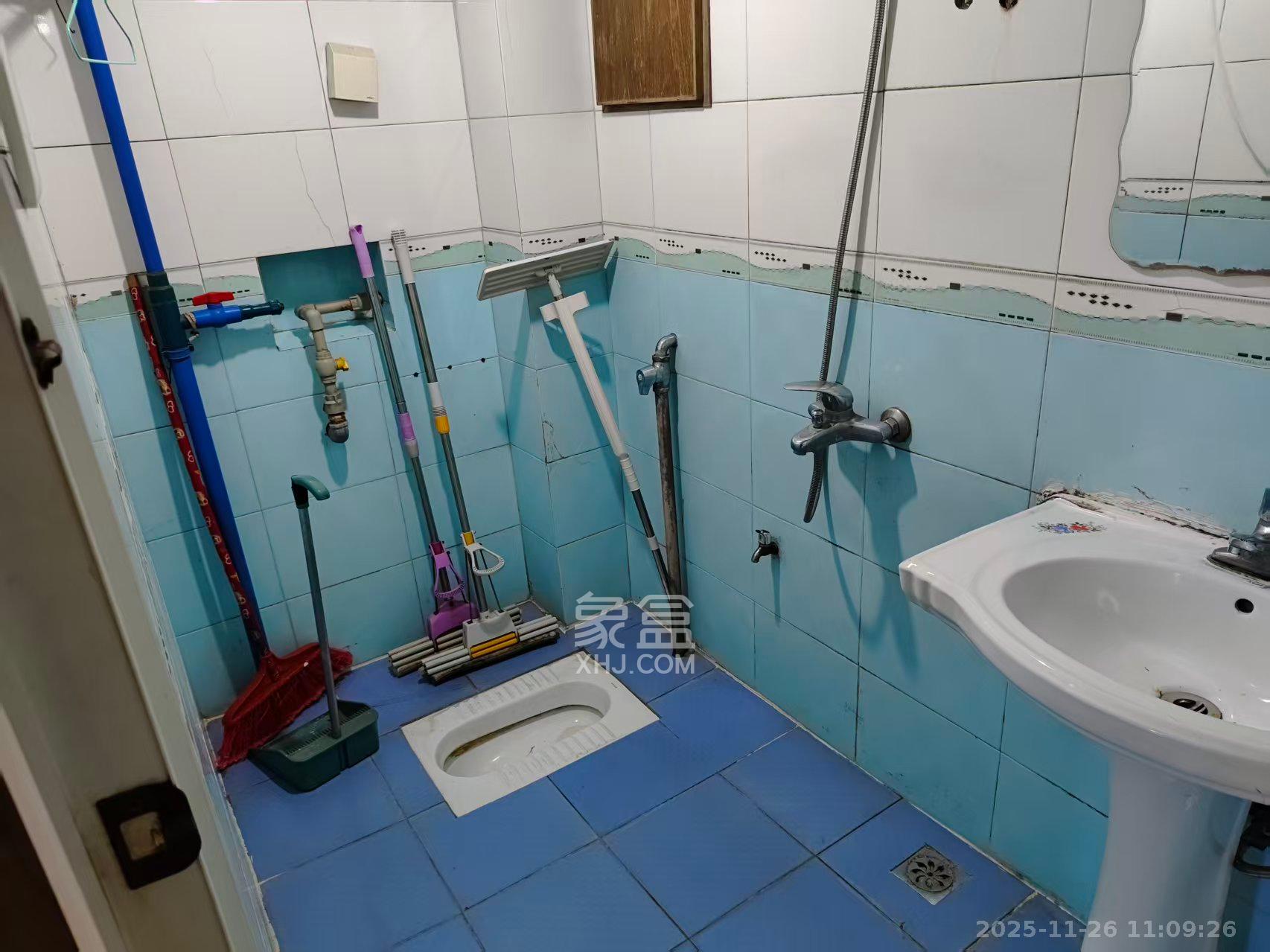 德政园 2室2厅1卫 1600.0元/月 德政园 2室2厅1卫 1600.0元/月室内图