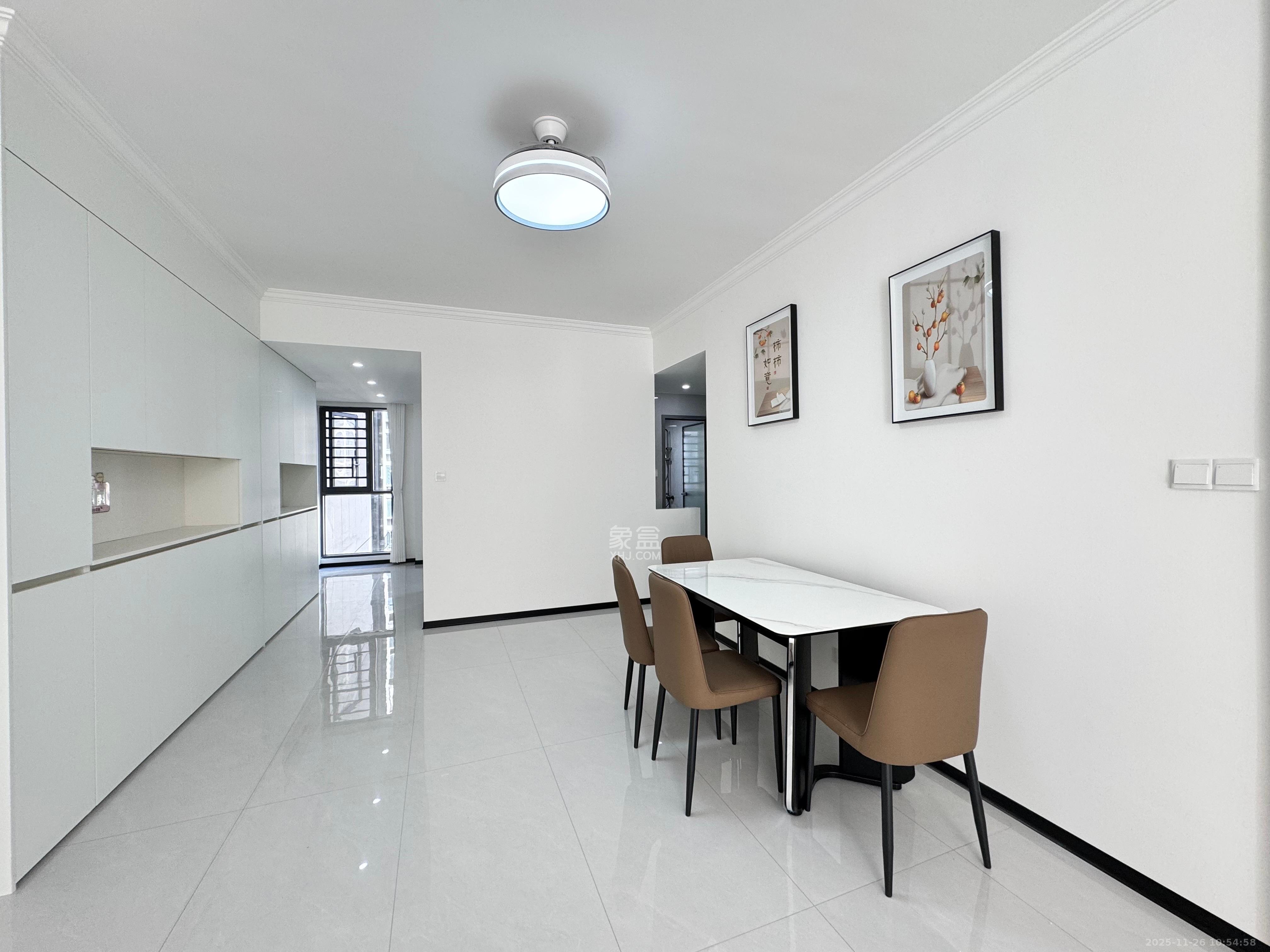 润和星河玥  3室2厅2卫    2900.0元/月室内图