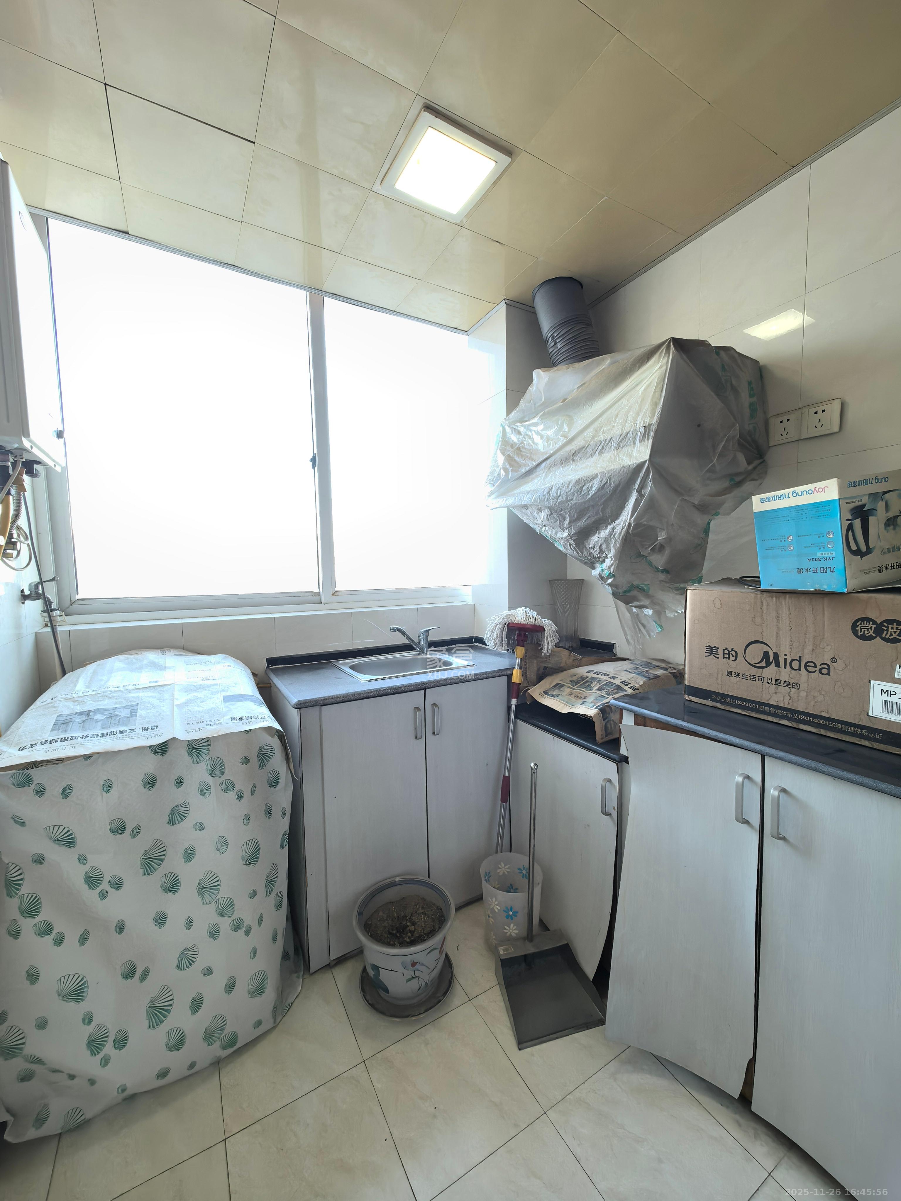 建鸿达现代公寓 1室1厅1卫 1200.0元/月 建鸿达现代公寓 1室1厅1卫 1200.0元/月室内图