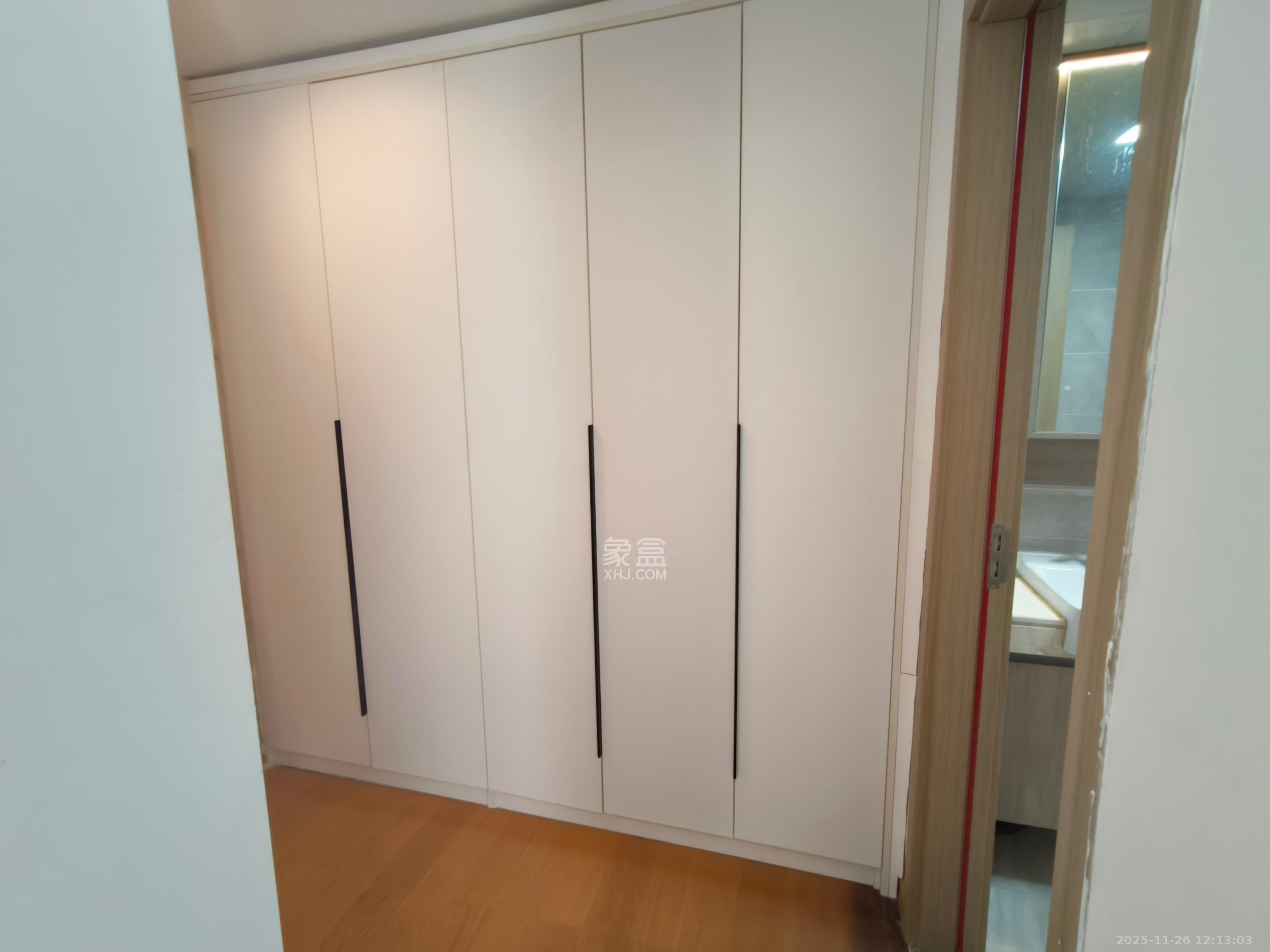 清控湖山雅居北区 3室2厅2卫 2500.0元/月 清控湖山雅居北区 3室2厅2卫 2500.0元/月室内图