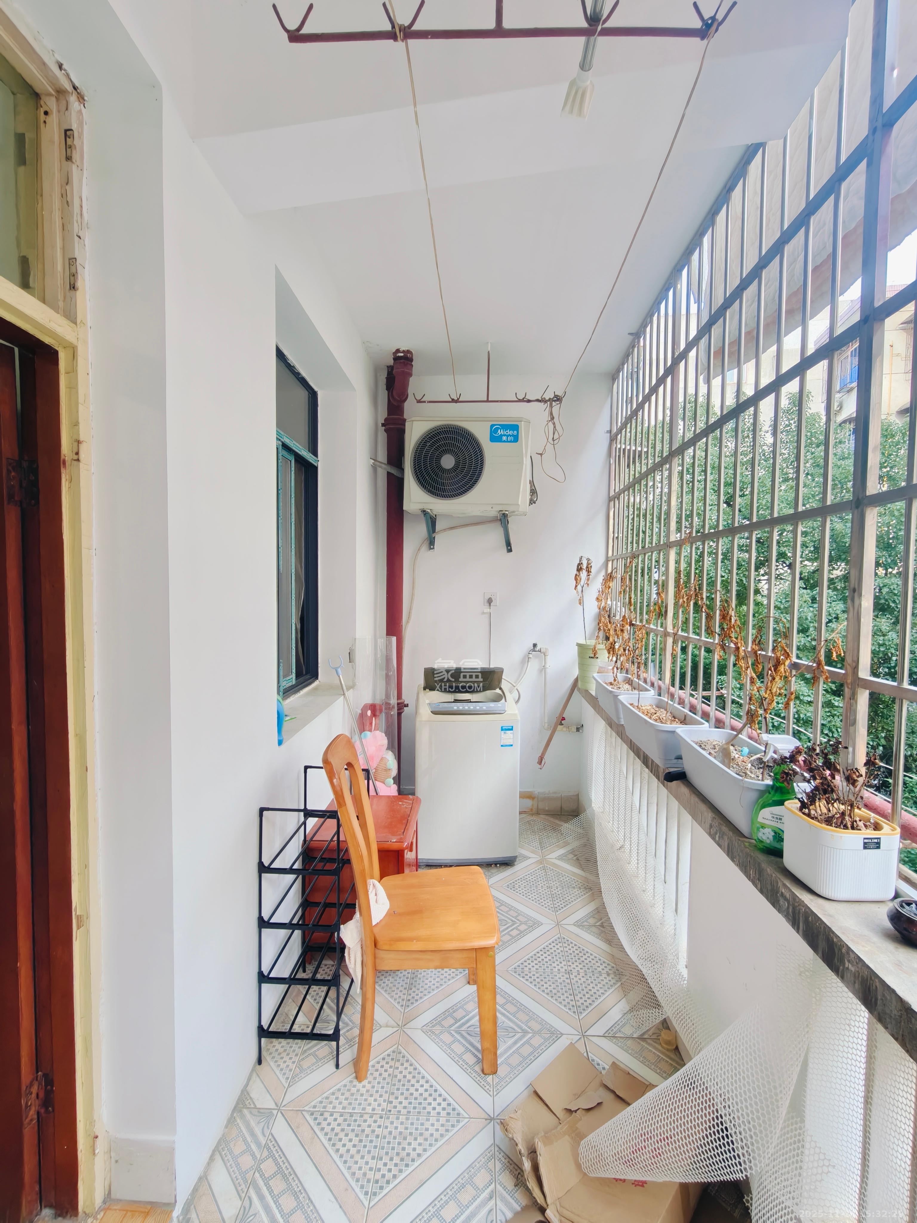 东风二村社区房  2室1厅1卫    1600.0元/月室内图