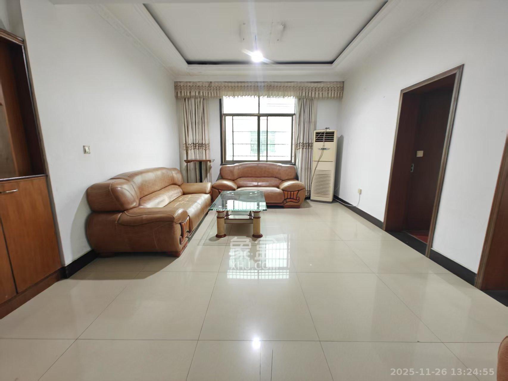 松雅安置小区  3室1厅1卫    1300.0元/月