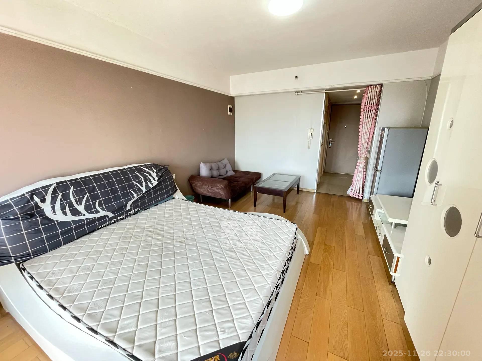 万科金色家园  1室1厅1卫    1600.0元/月室内图