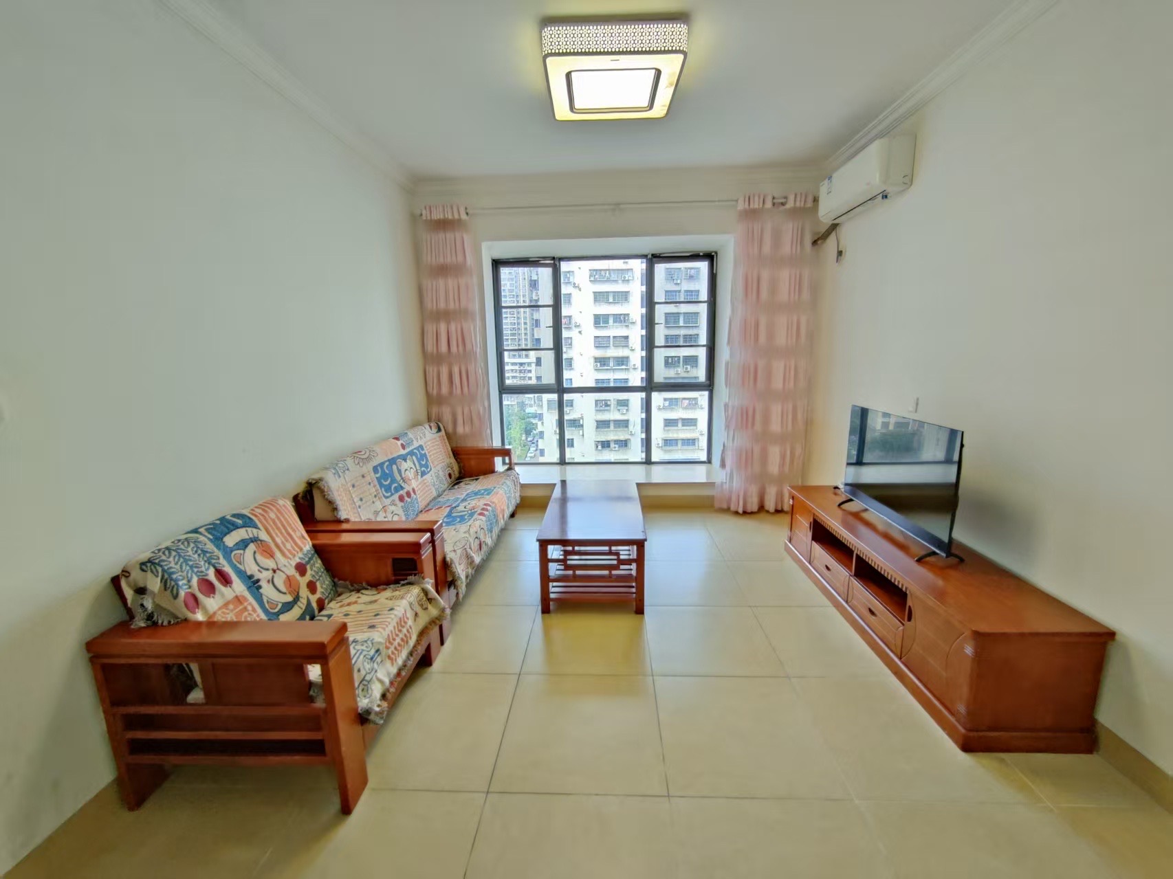 水晶城 1室0厅0卫 2400.0元/月 水晶城 1室0厅0卫 2400.0元/月户型图