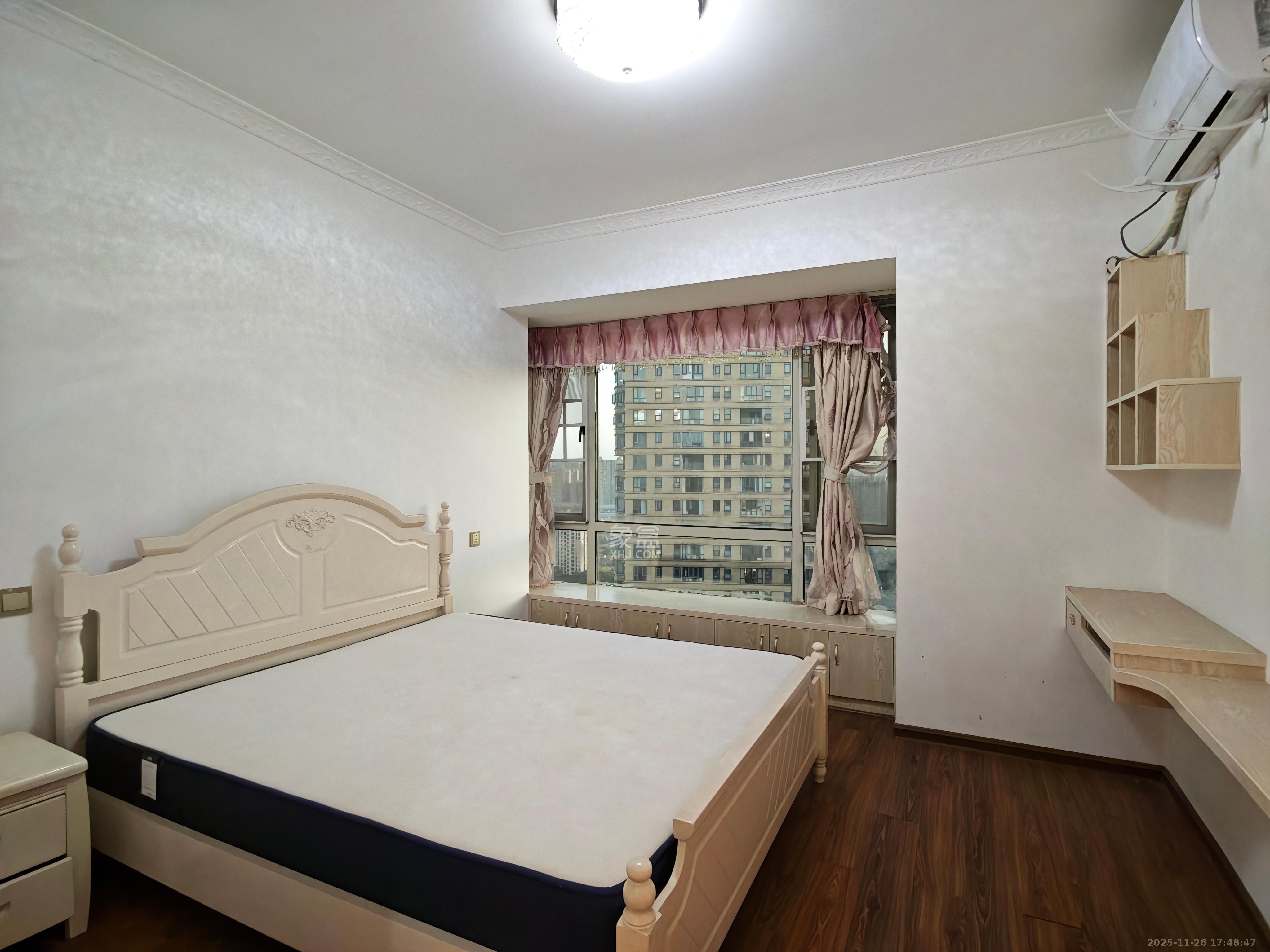 五矿万境水岸二期（五矿万境水岸和苑）  4室2厅2卫    2600.0元/月室内图