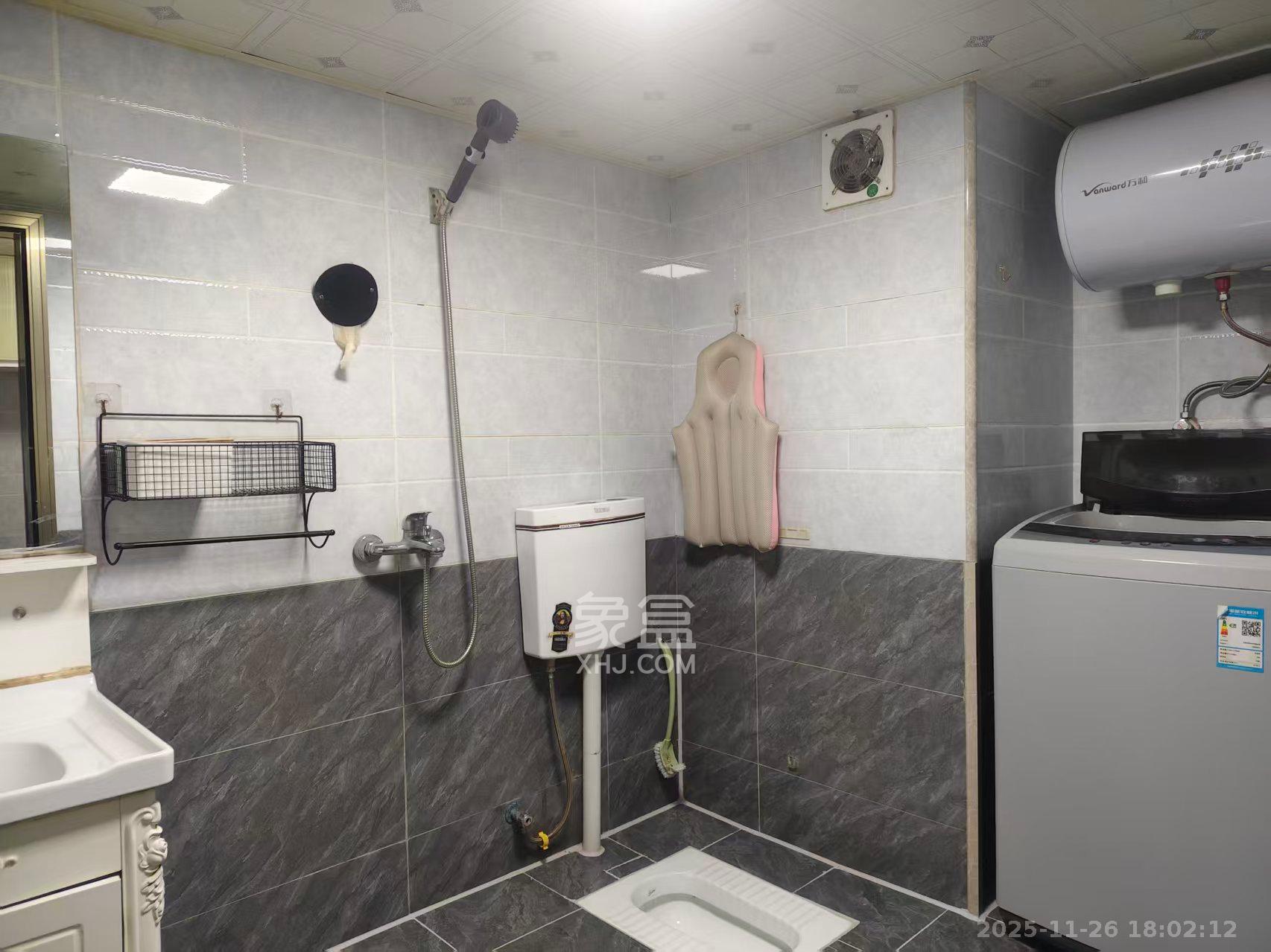 华润置地广场二期 2室1厅1卫 1700.0元/月 华润置地广场二期 2室1厅1卫 1700.0元/月室内图