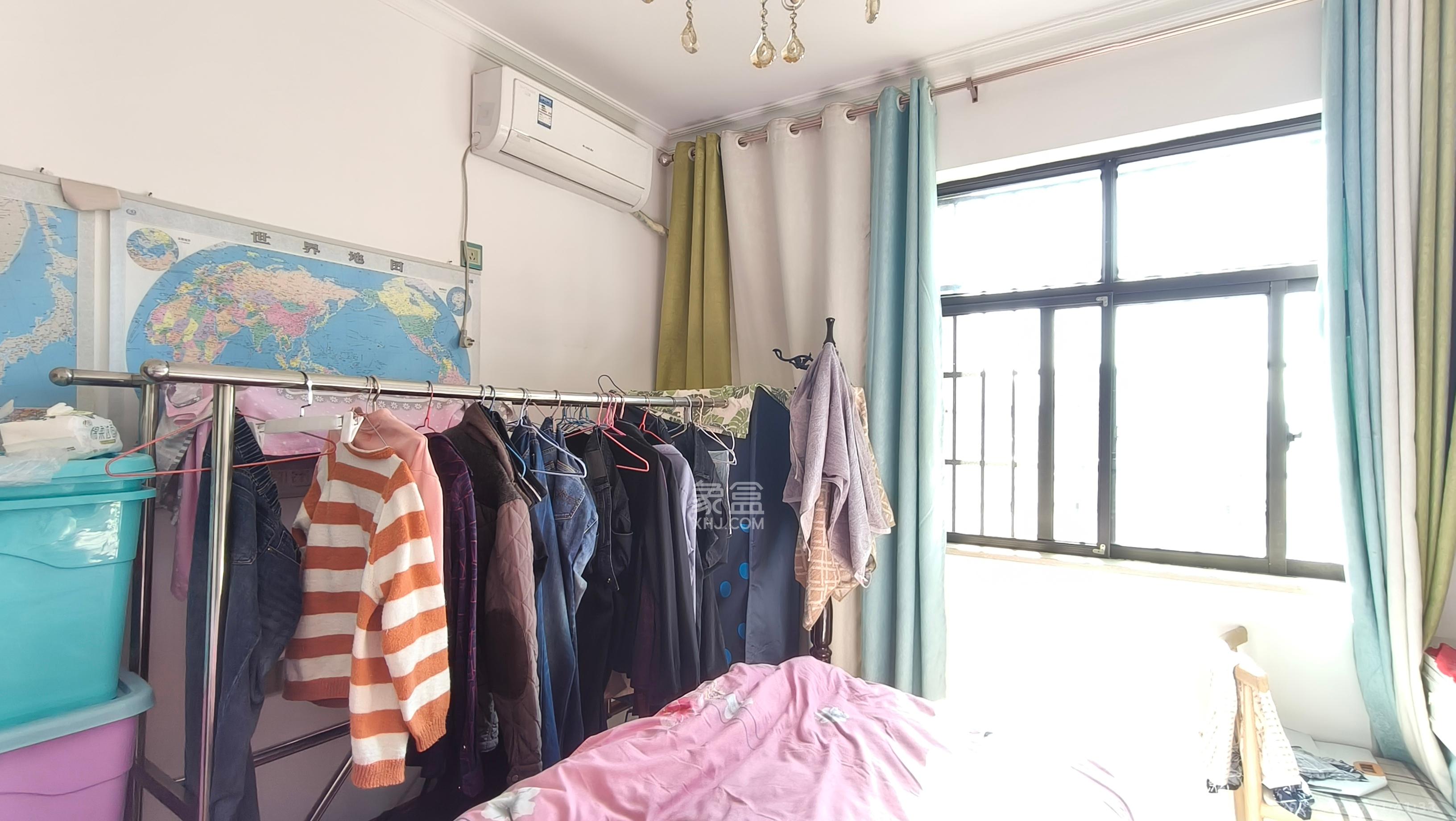 阳光丽城一期  3室2厅1卫    2600.0元/月室内图