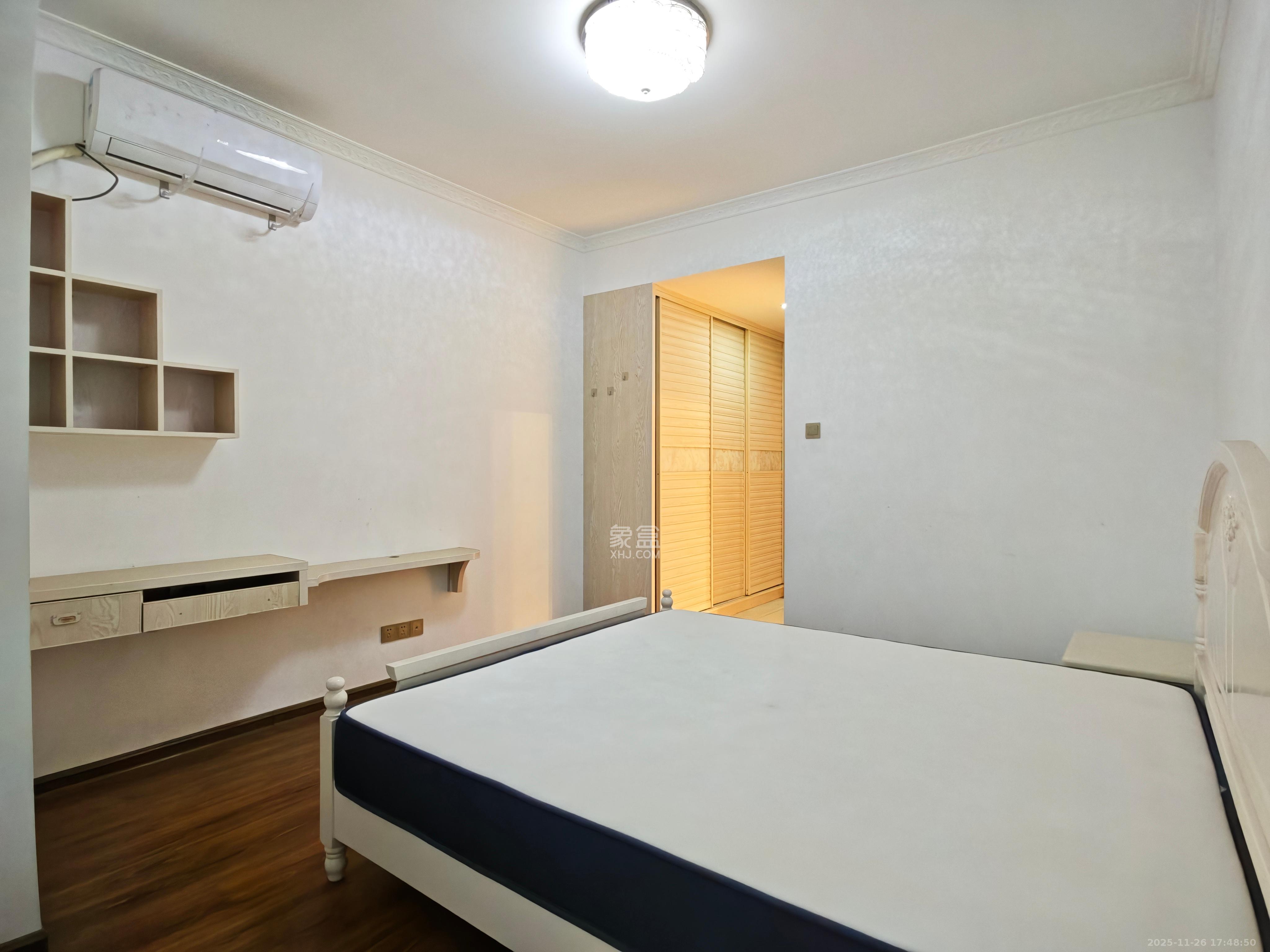 五矿万境水岸二期(五矿万境水岸和苑) 4室2厅2卫 2600.0元/月 五矿万境水岸二期(五矿万境水岸和苑) 4室2厅2卫 2600.0元/月室内图