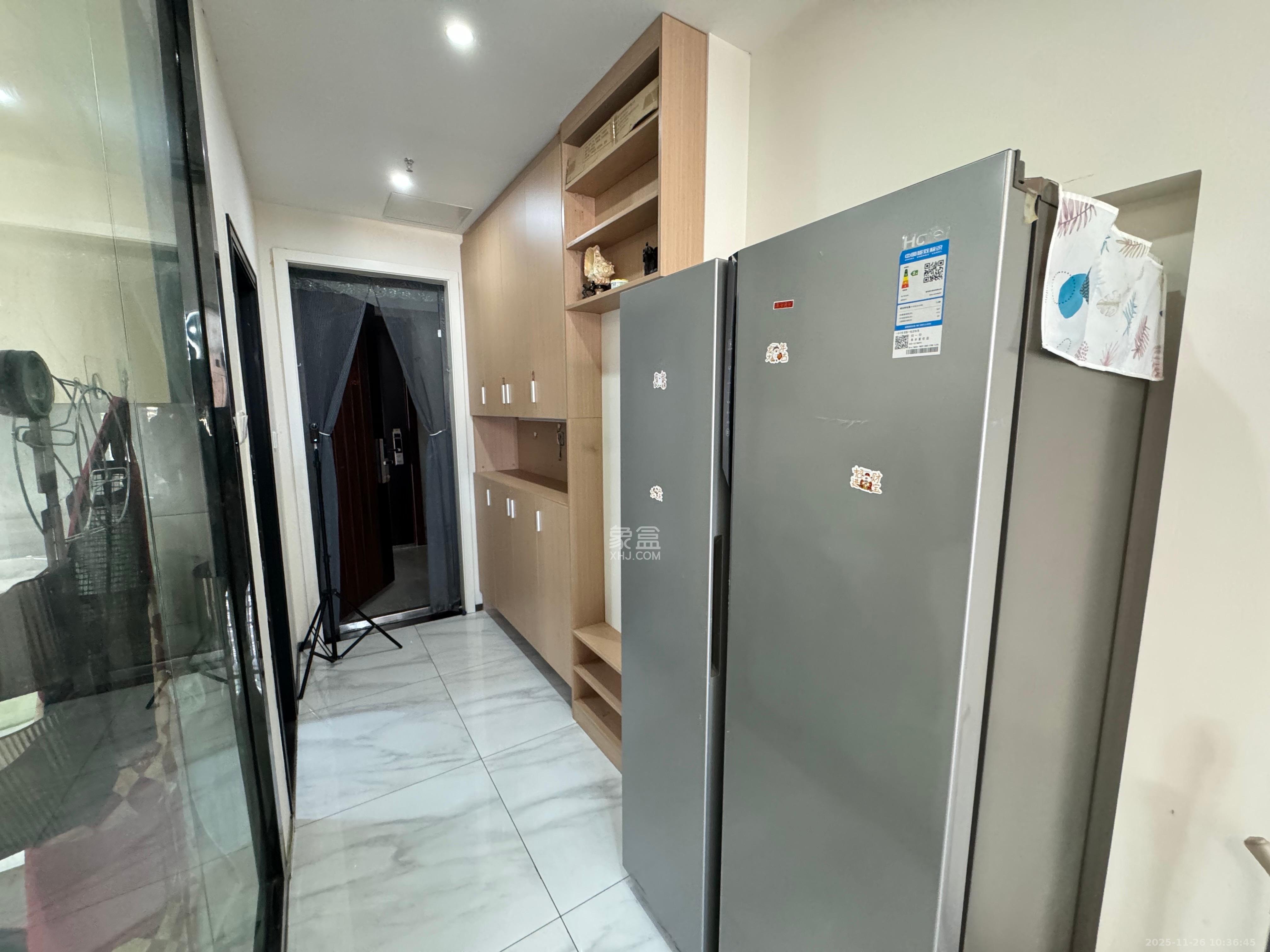 公园9号大都会  1室1厅1卫    2600.0元/月室内图