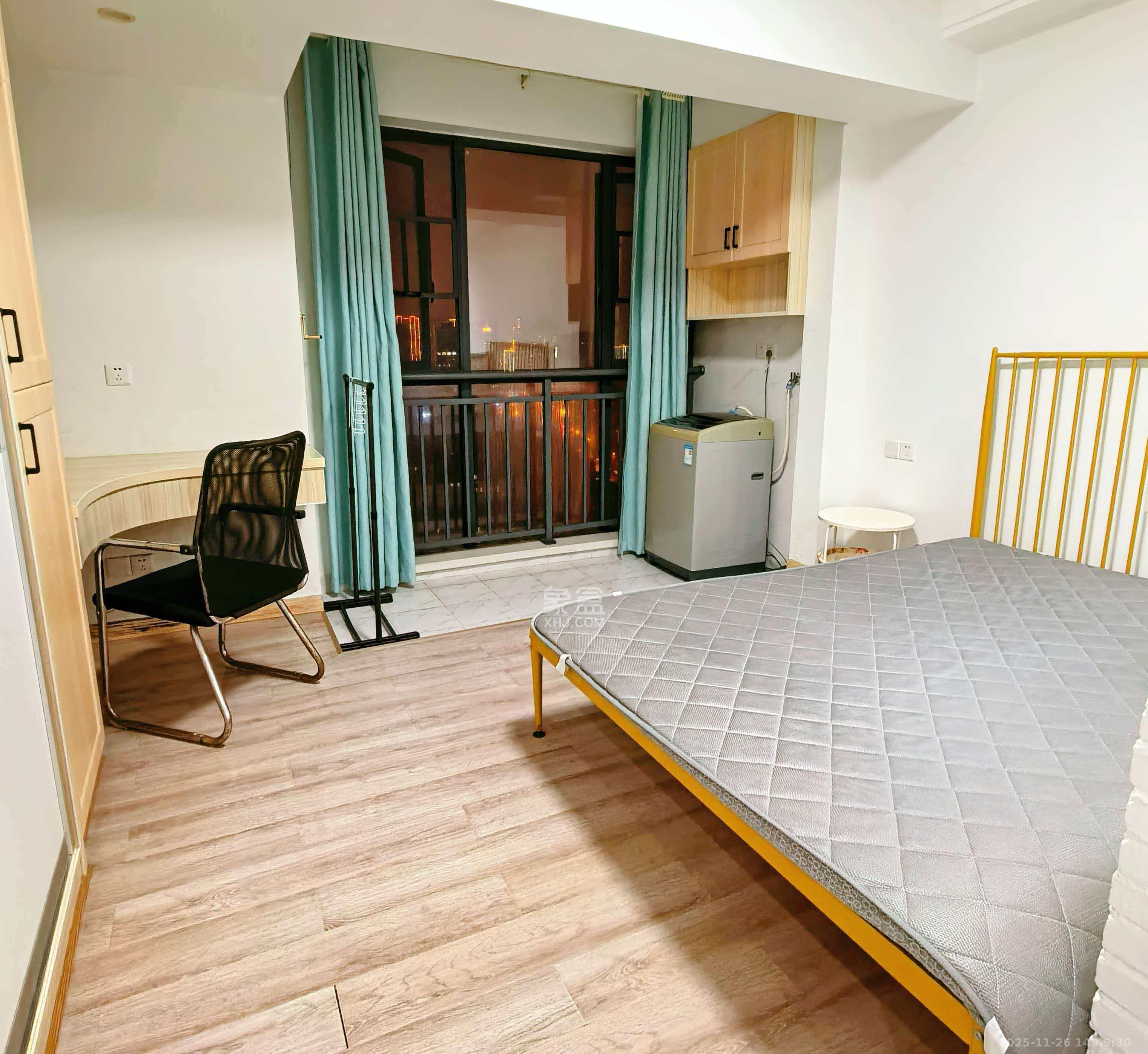 中交里城  1室1厅1卫    1500.0元/月室内图