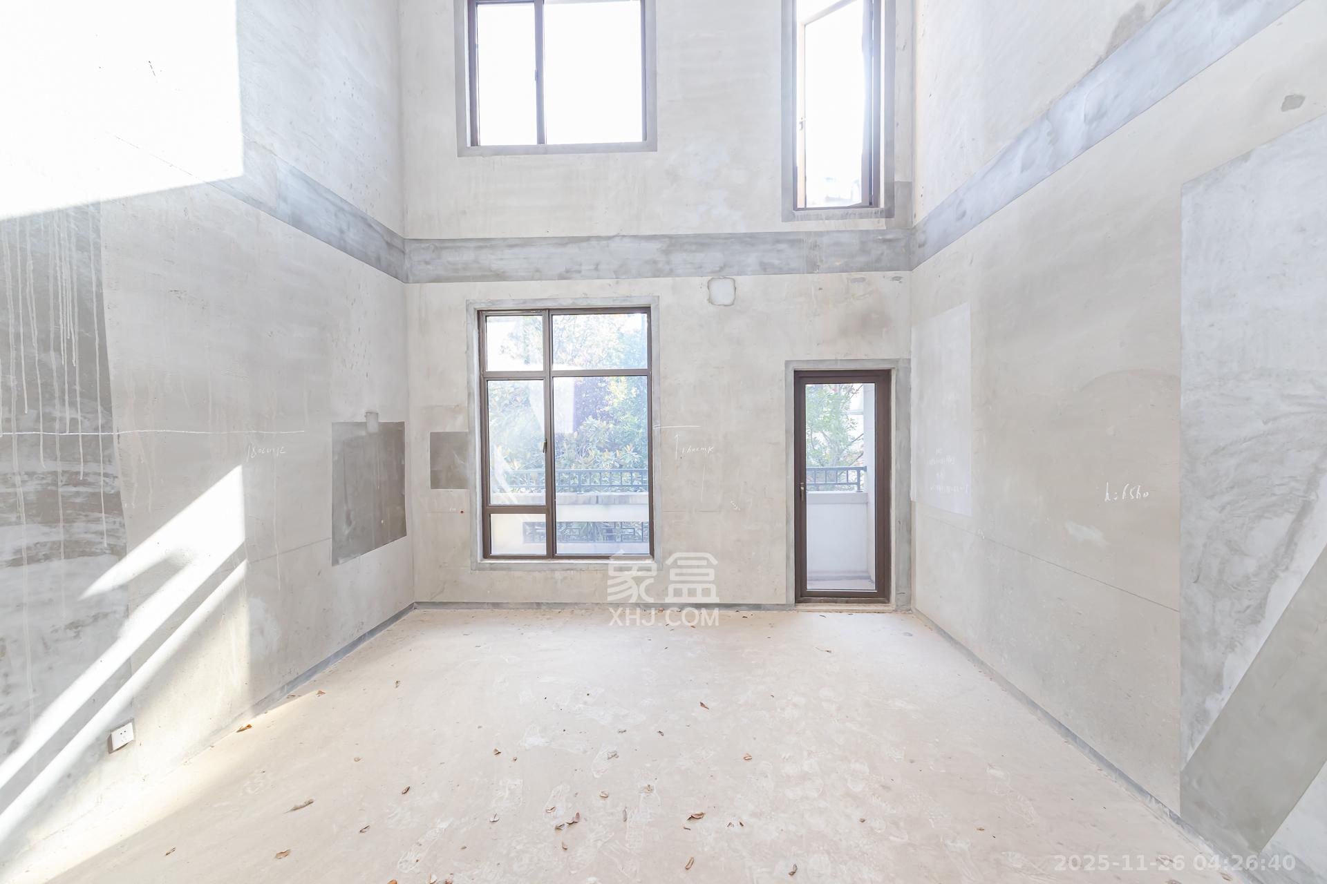 龙湖湘风原著（龙湖湘风星城）  5室2厅4卫    220.0万