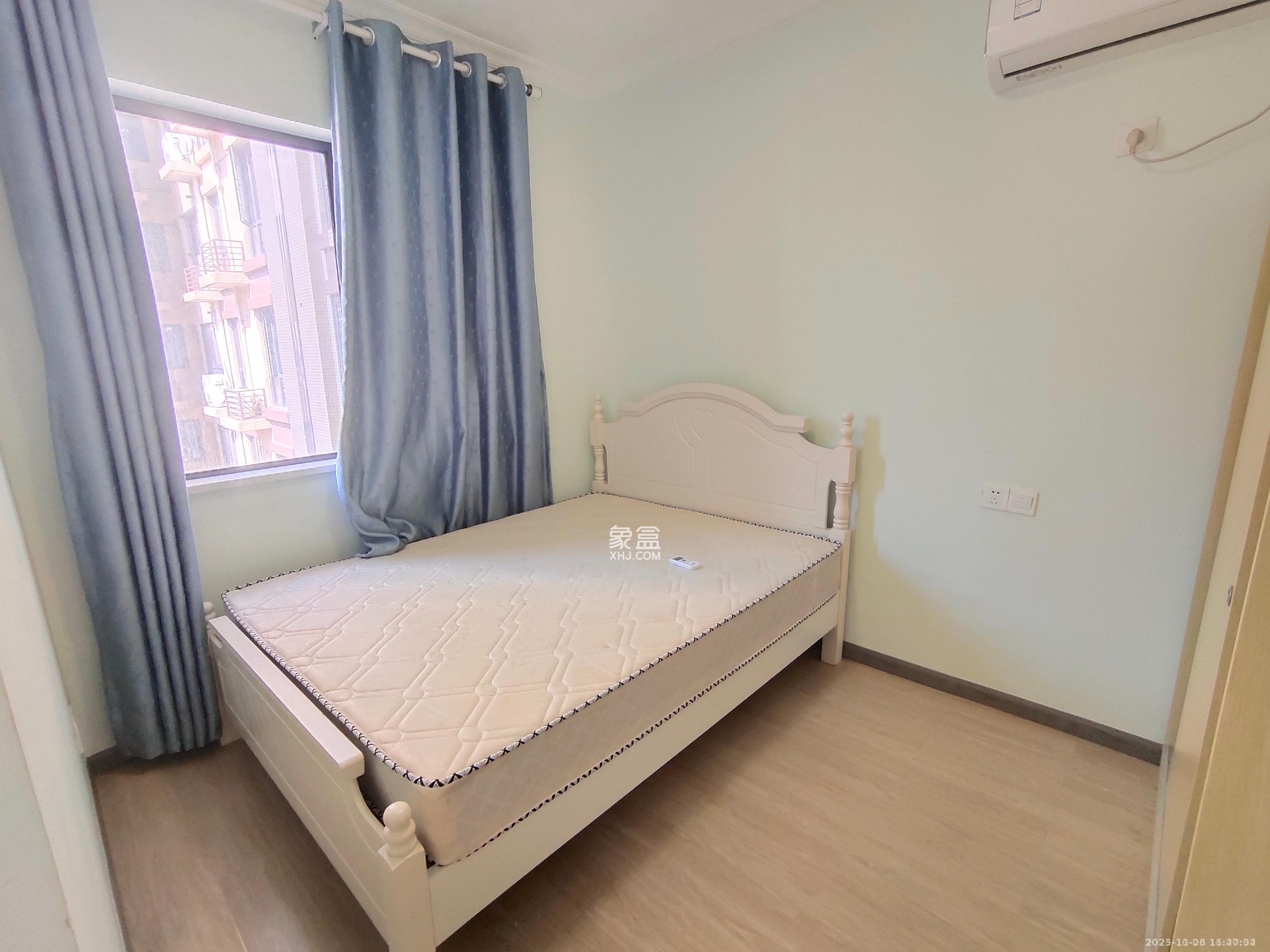 兰亭湾畔 3室2厅1卫 2700.0元/月 兰亭湾畔 3室2厅1卫 2700.0元/月室内图