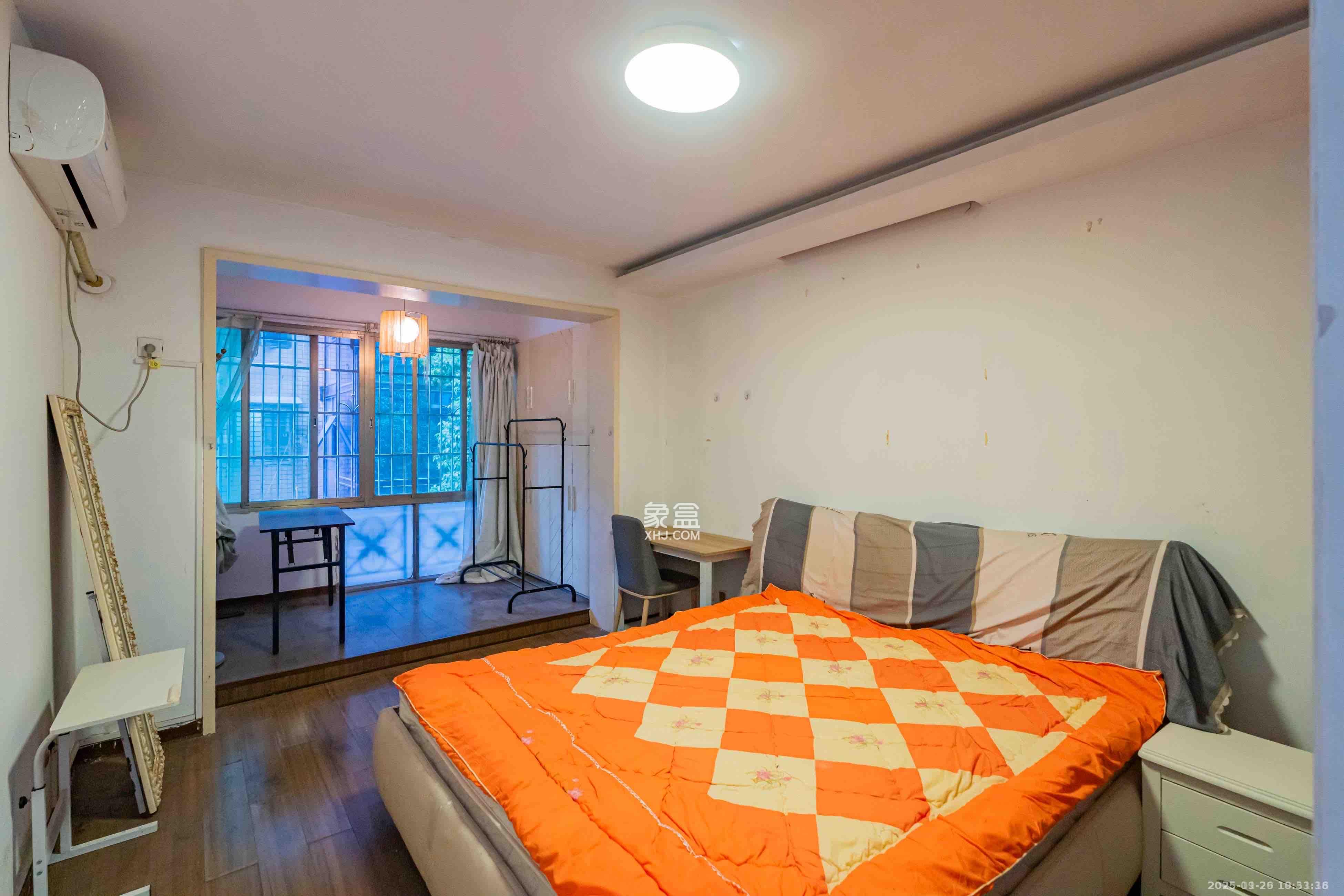 富湘园 3室2厅2卫 2500.0元/月 富湘园 3室2厅2卫 2500.0元/月室内图