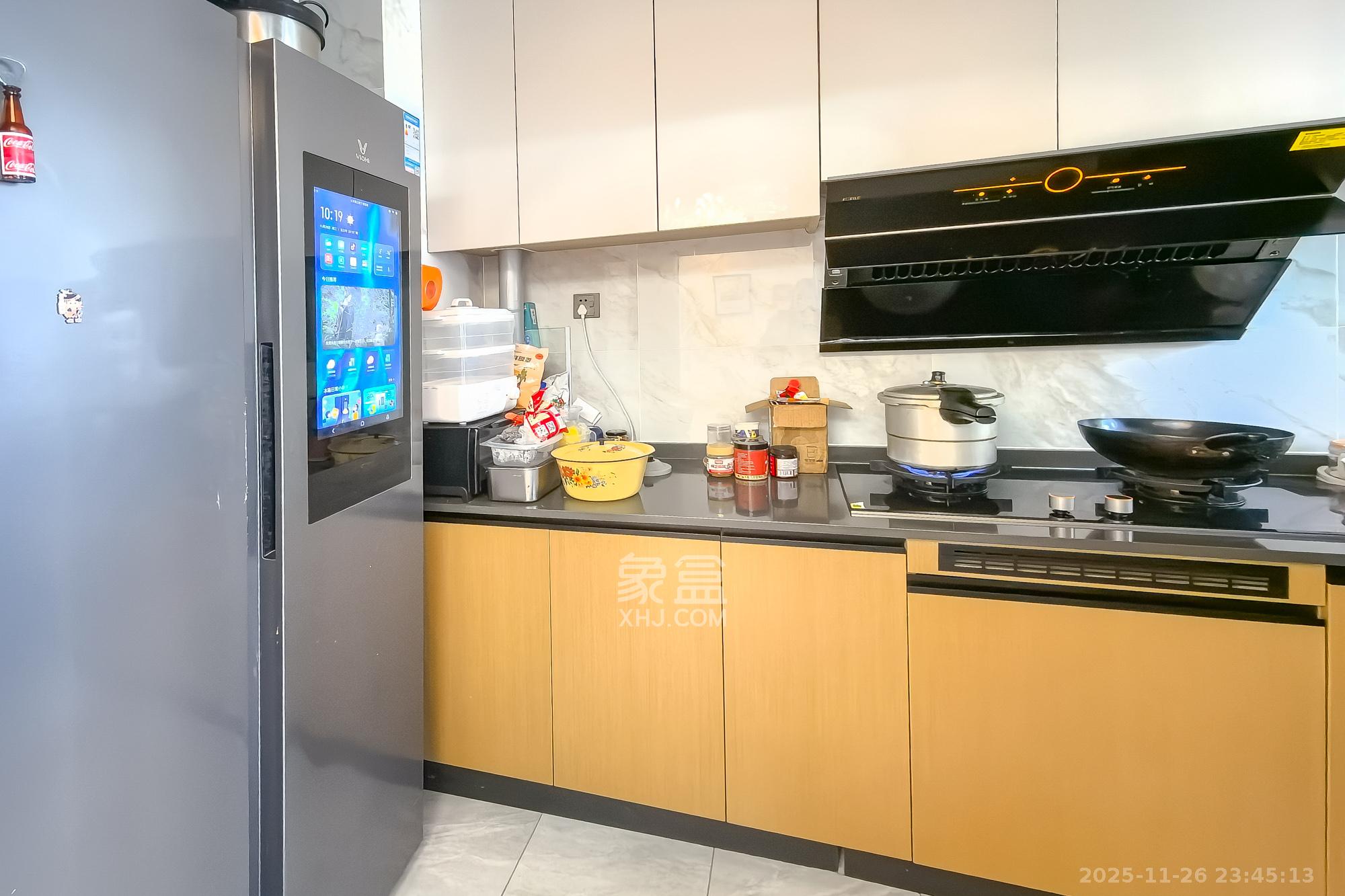 长房雍景湾  3室2厅2卫    138.8万厨房